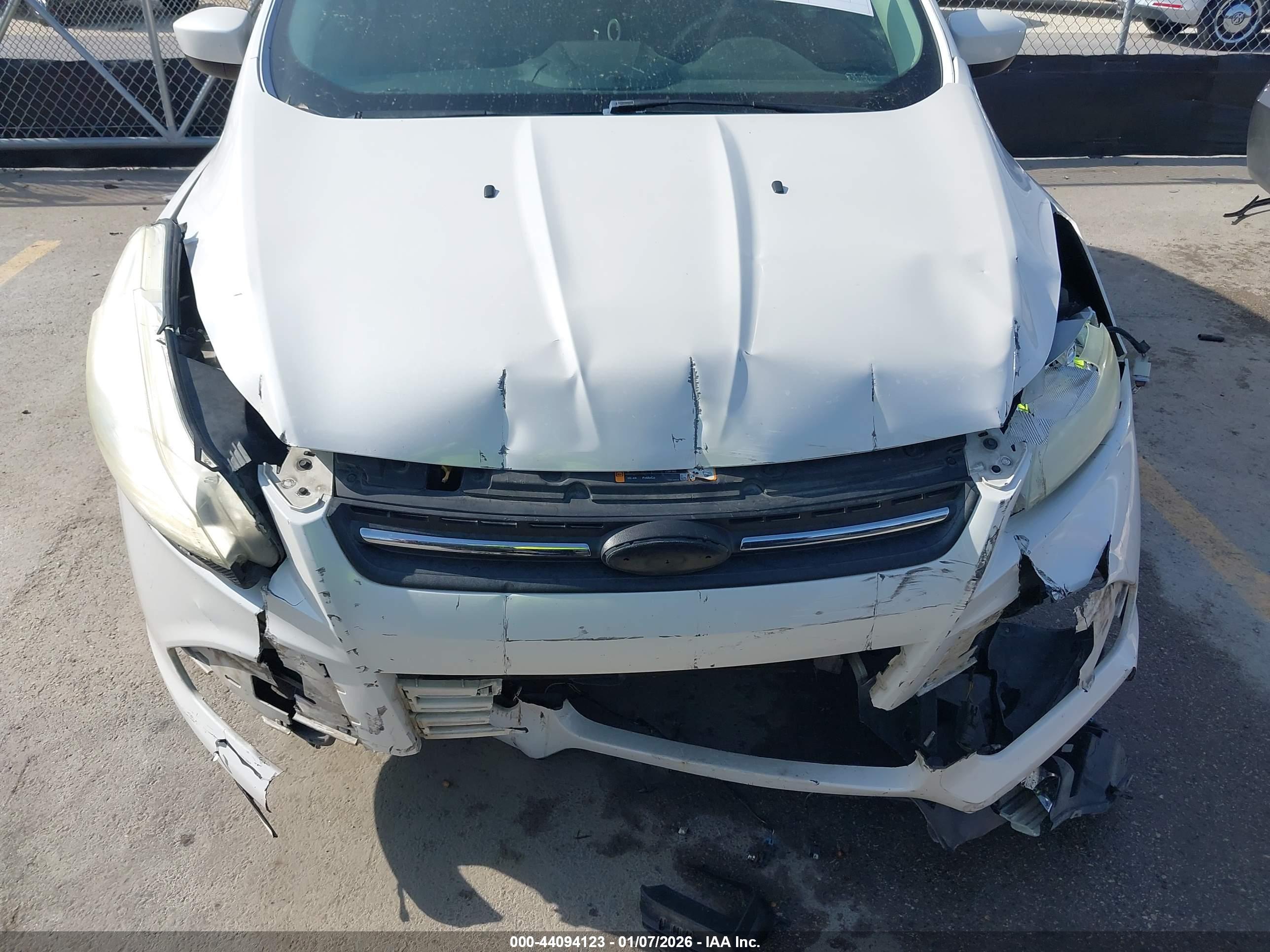 FORD ESCAPE image 6