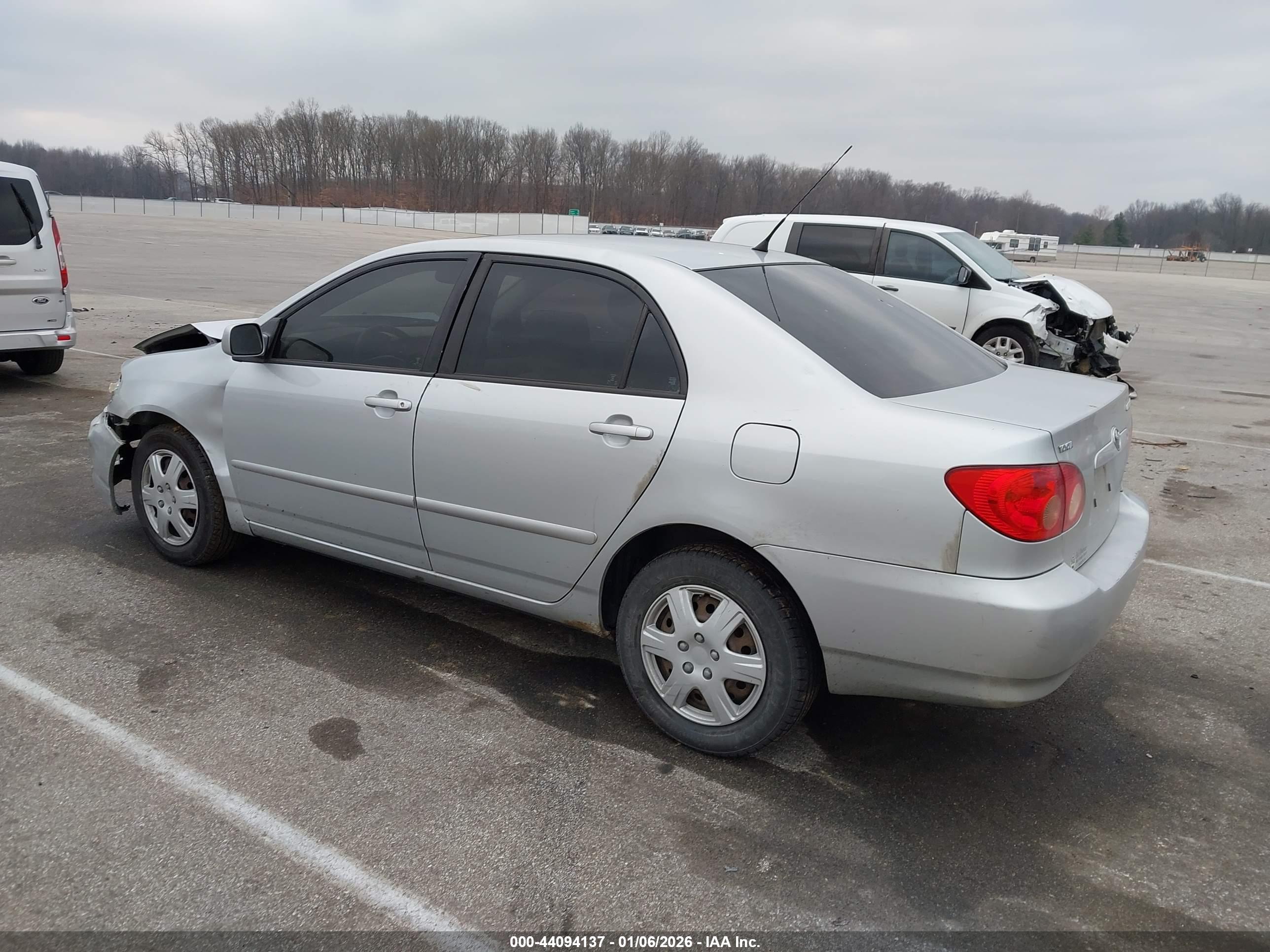 TOYOTA COROLLA image 3