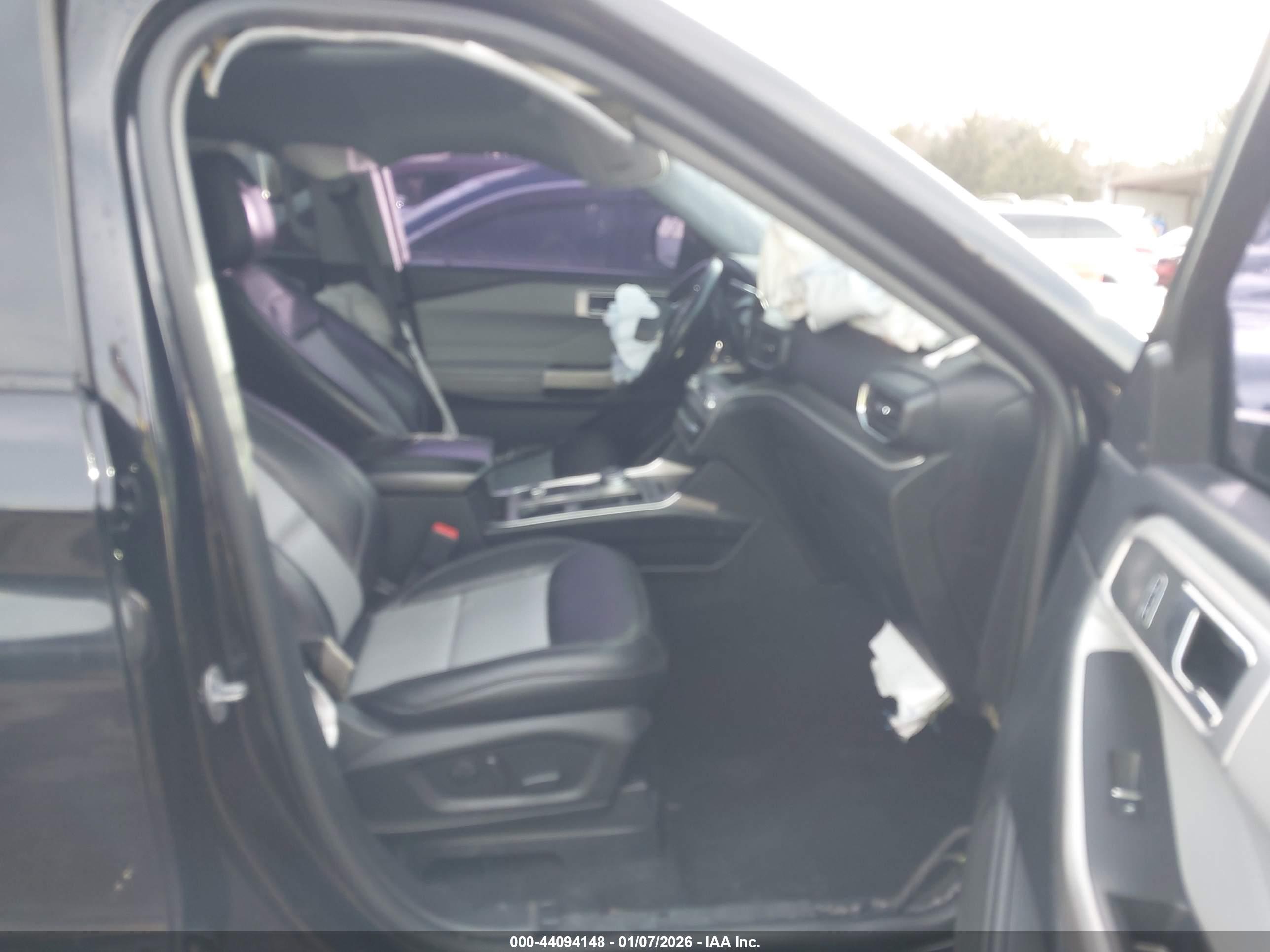 FORD EXPLORER image 5