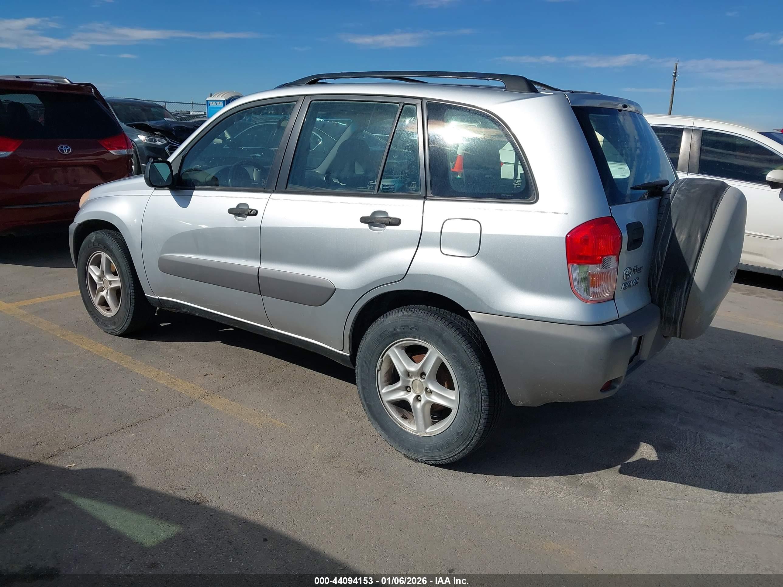 TOYOTA RAV4 image 3