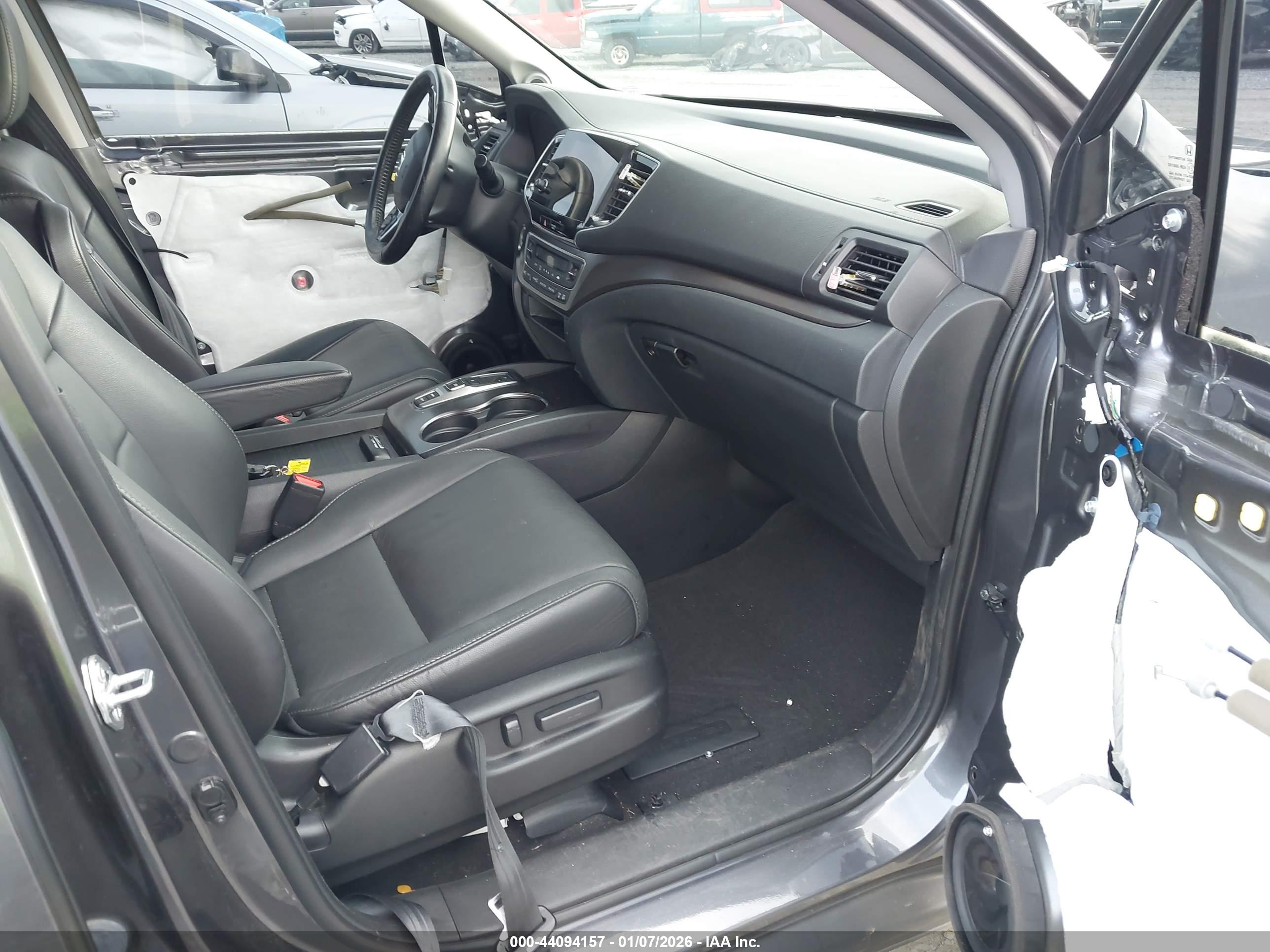 HONDA PILOT image 5