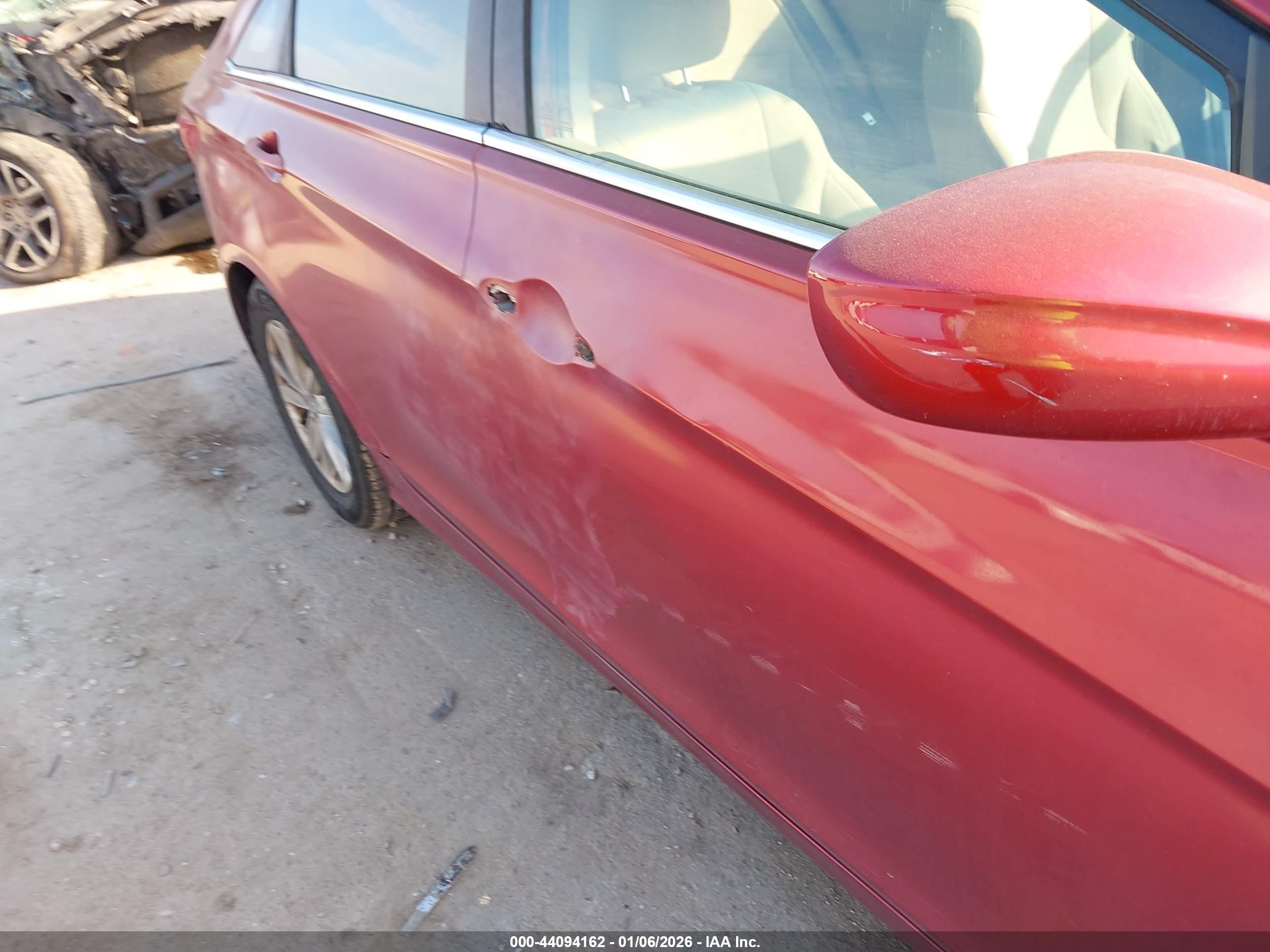 HYUNDAI SONATA image 6