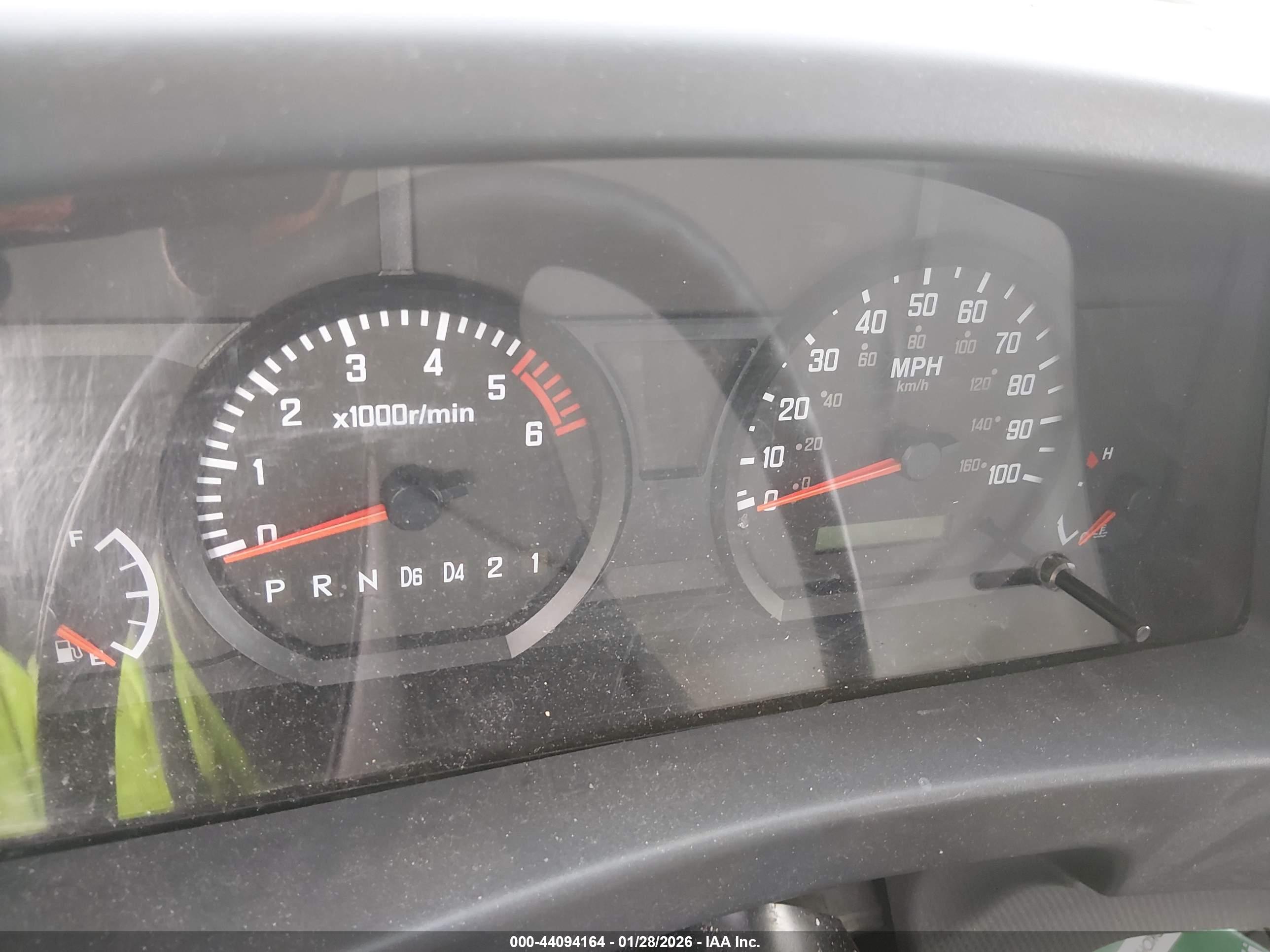 ISUZU NPR image 6