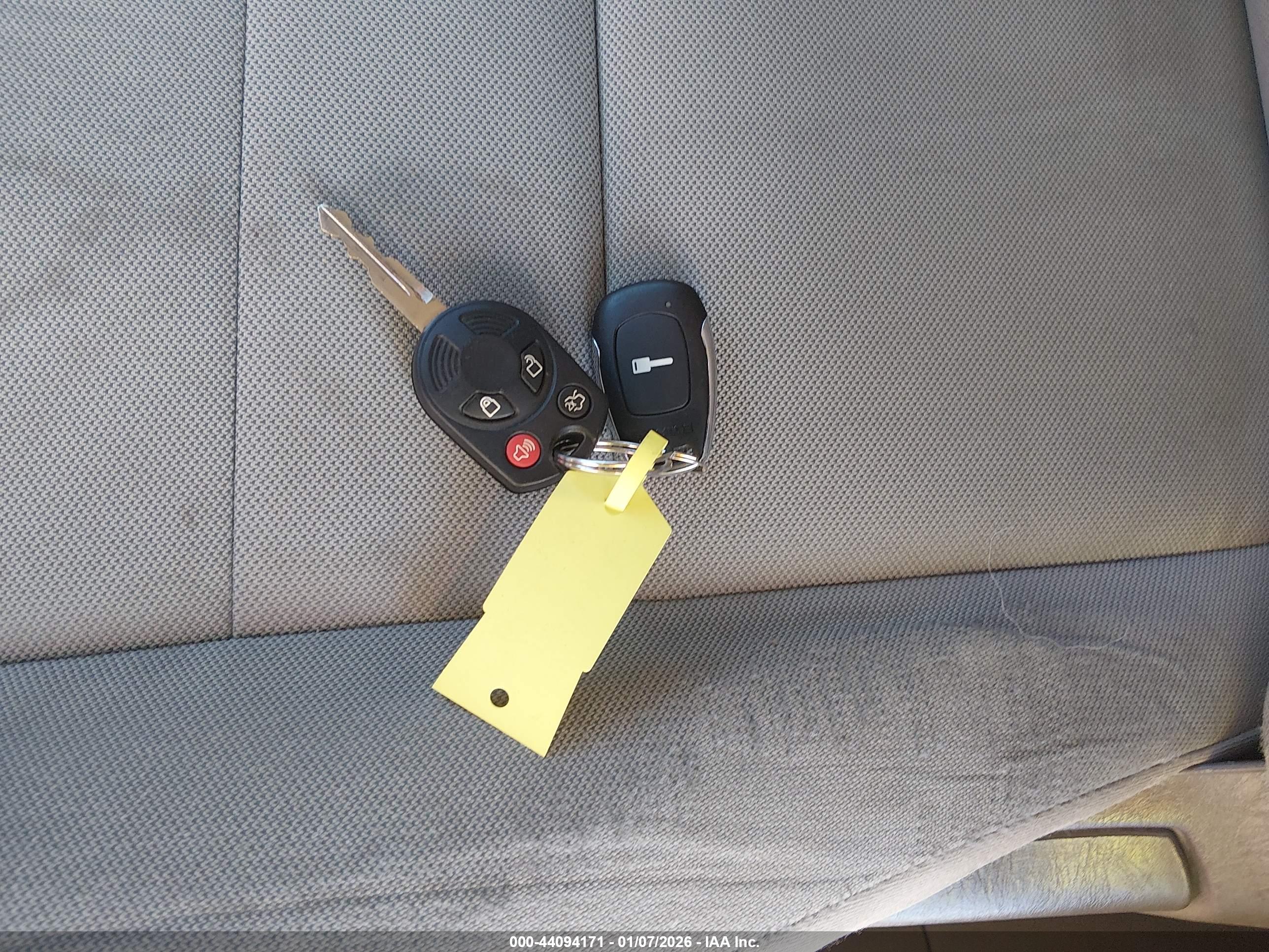 FORD ESCAPE image 11