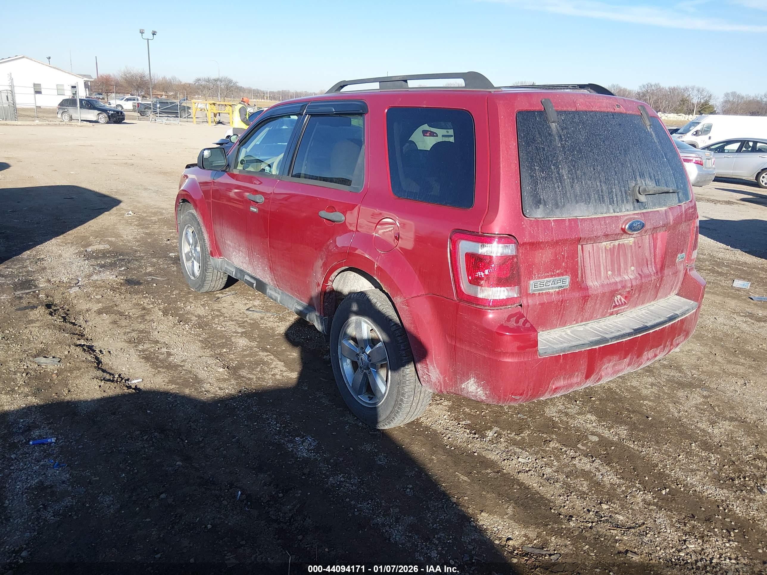 FORD ESCAPE image 3