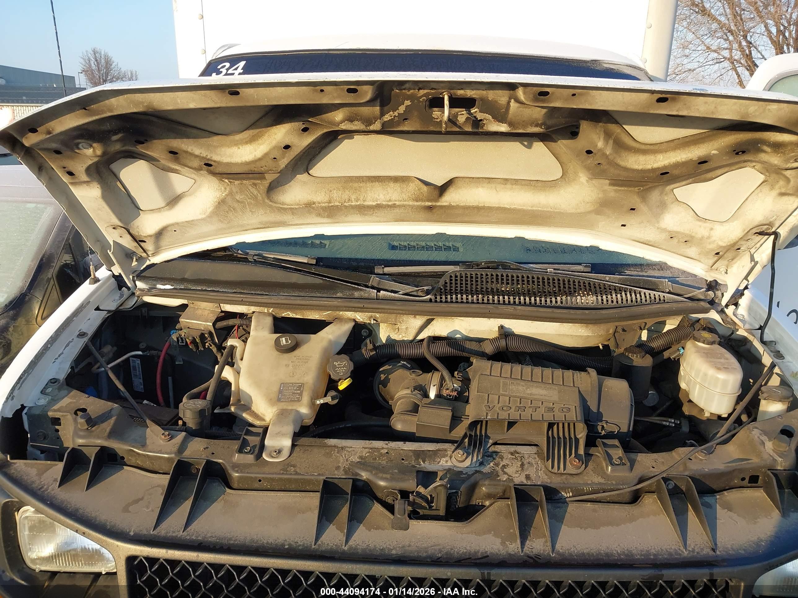 CHEVROLET EXPRESS image 10