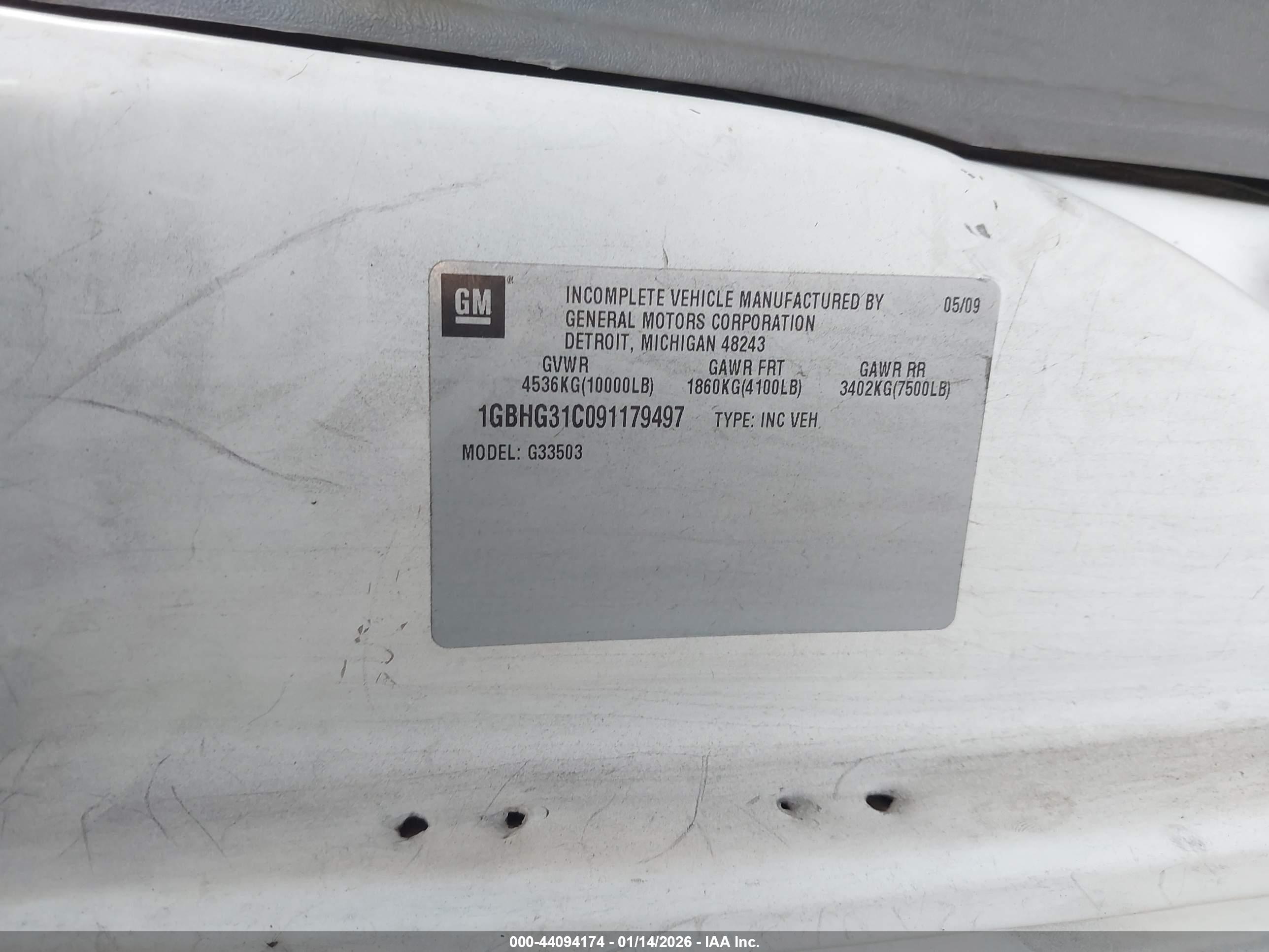 CHEVROLET EXPRESS image 9