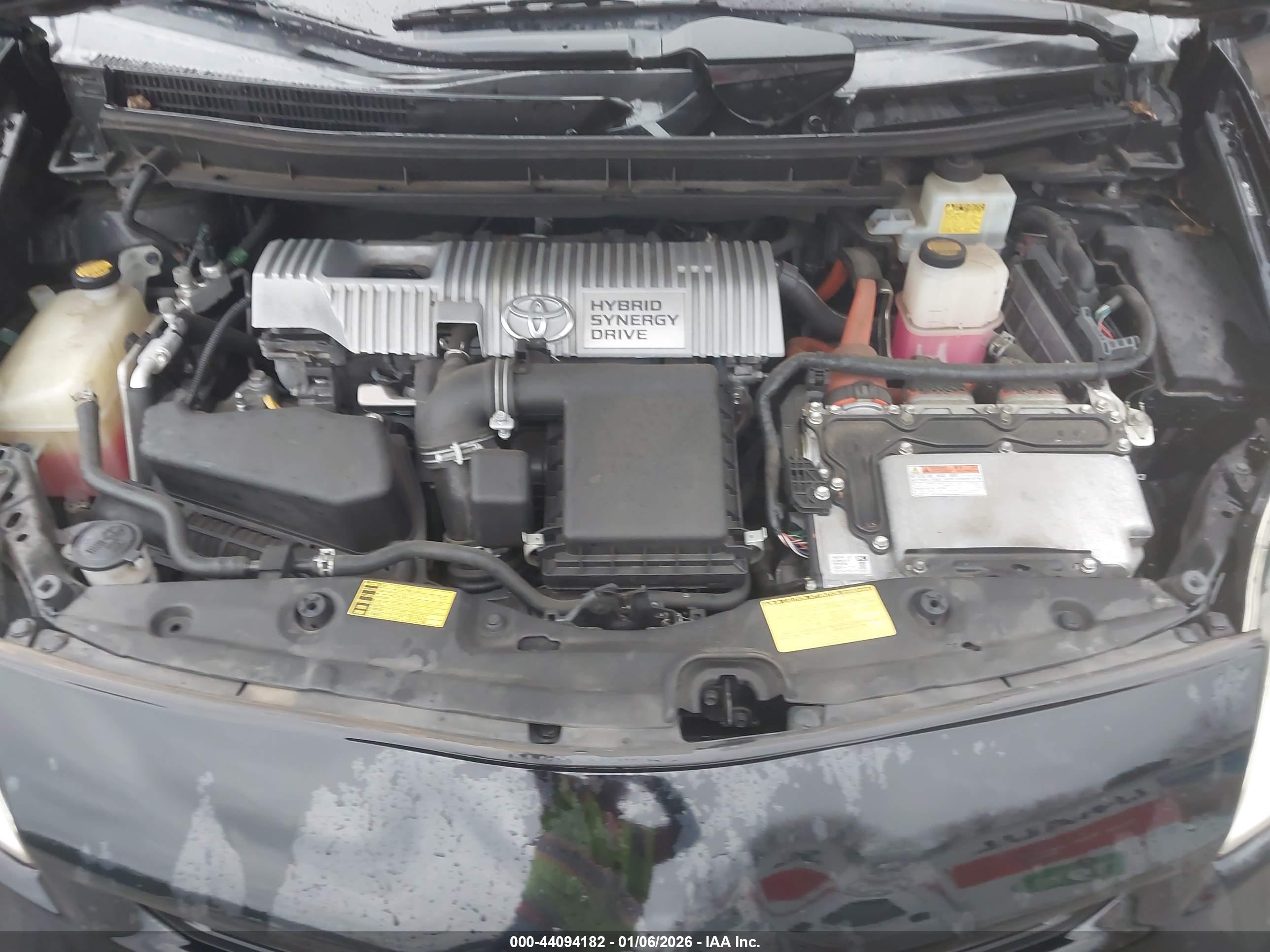 TOYOTA PRIUS image 10