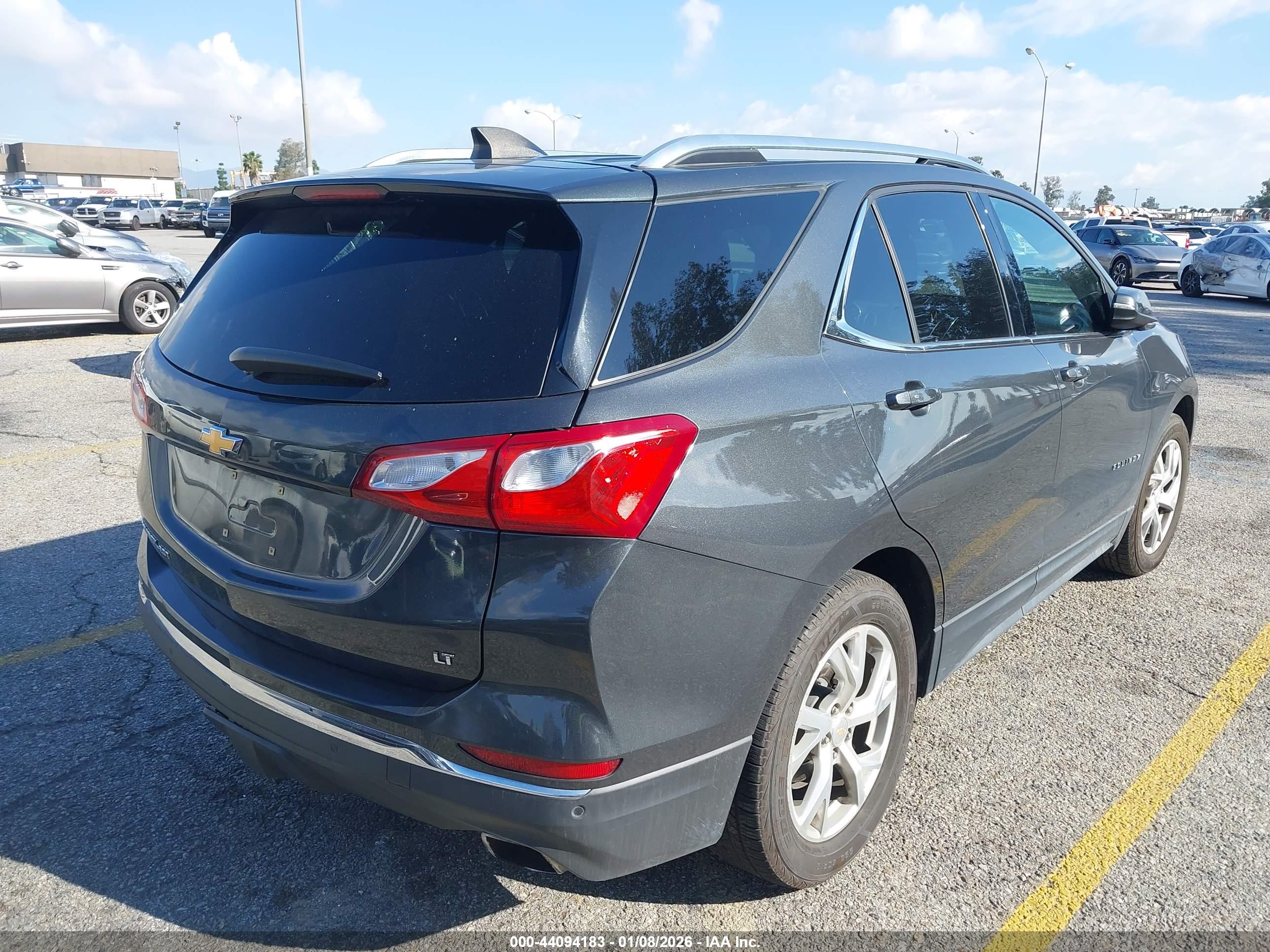CHEVROLET EQUINOX image 4