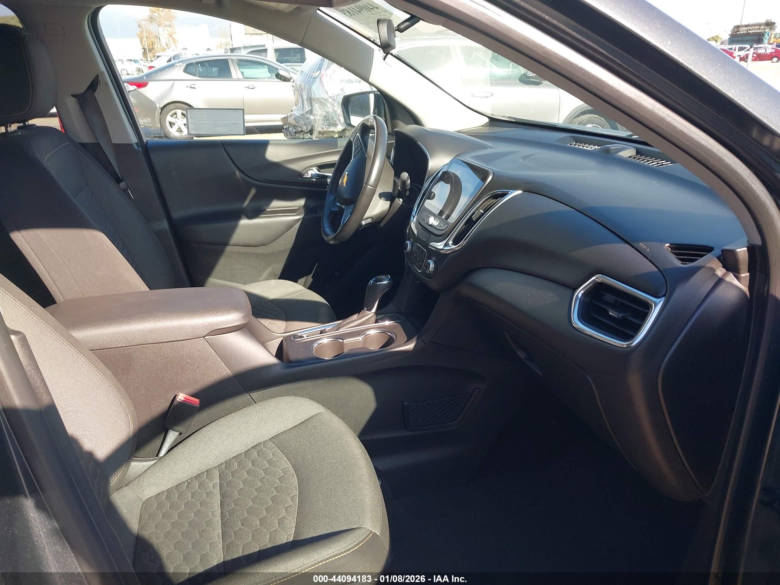 CHEVROLET EQUINOX image 5