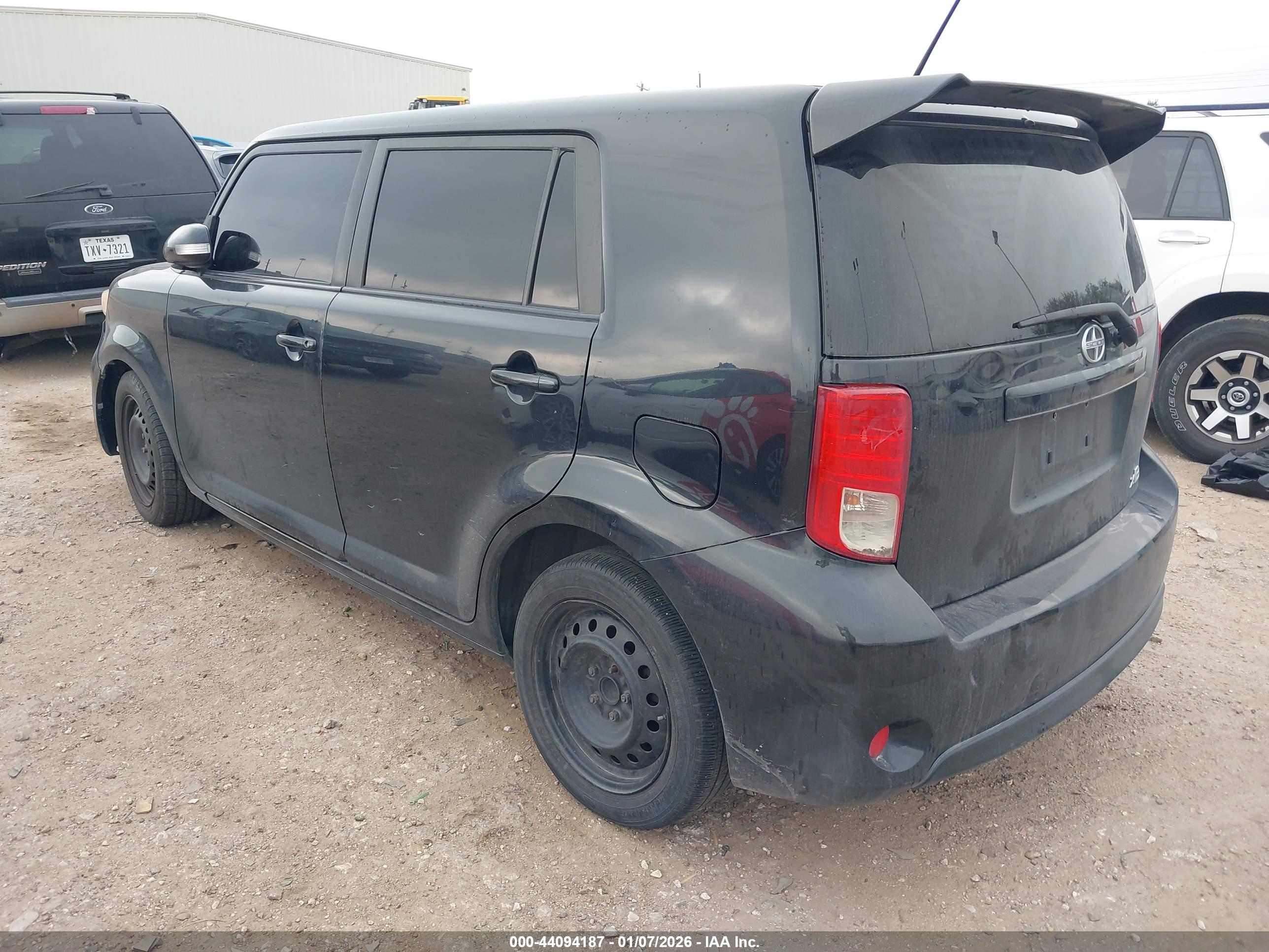 SCION XB image 3