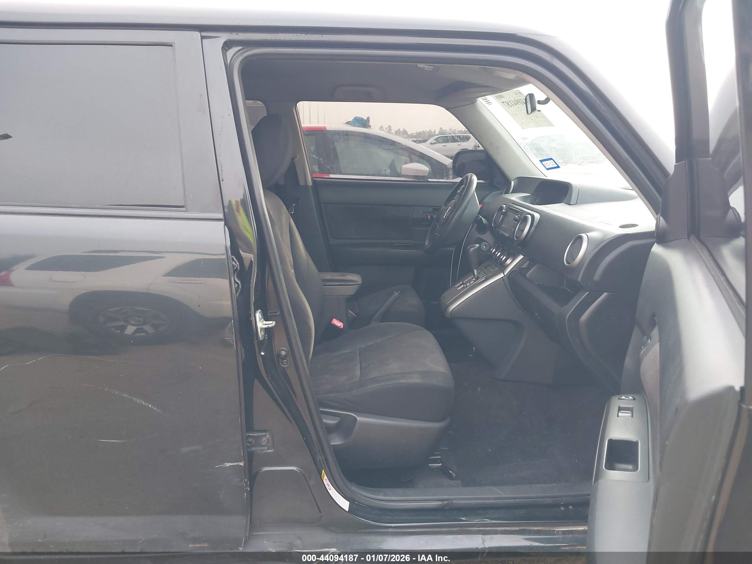 SCION XB image 5