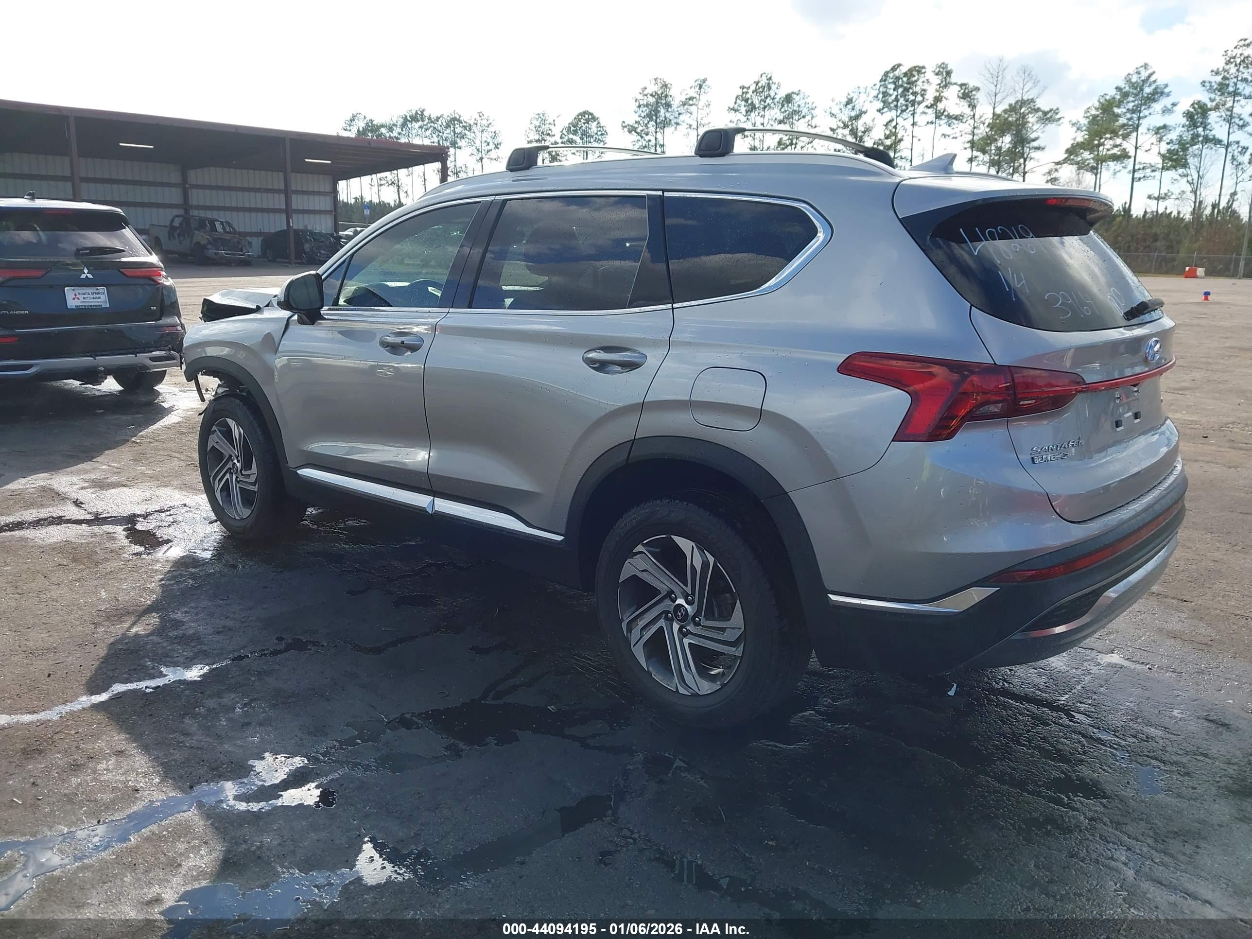 HYUNDAI SANTA image 3