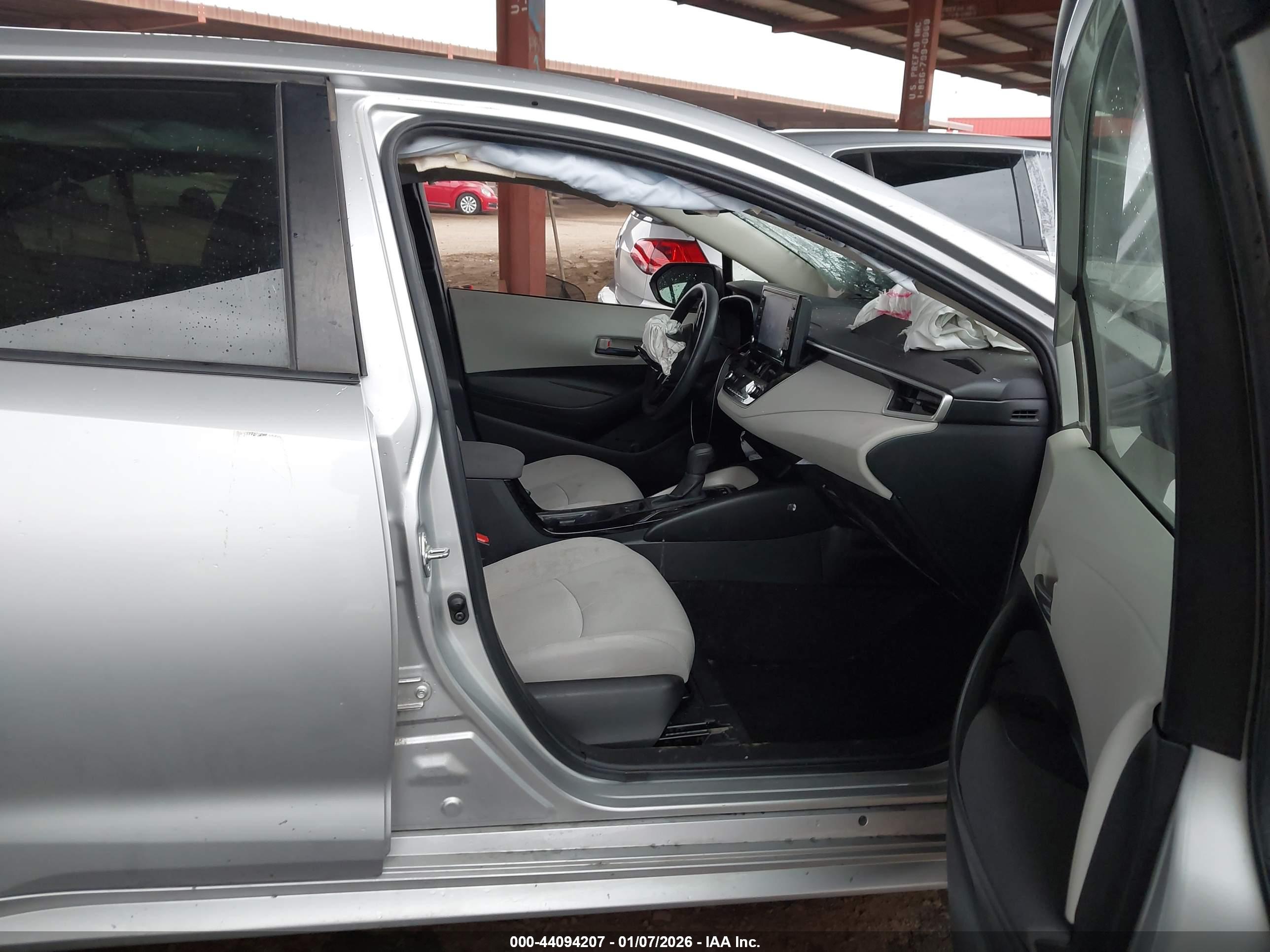 TOYOTA COROLLA image 5