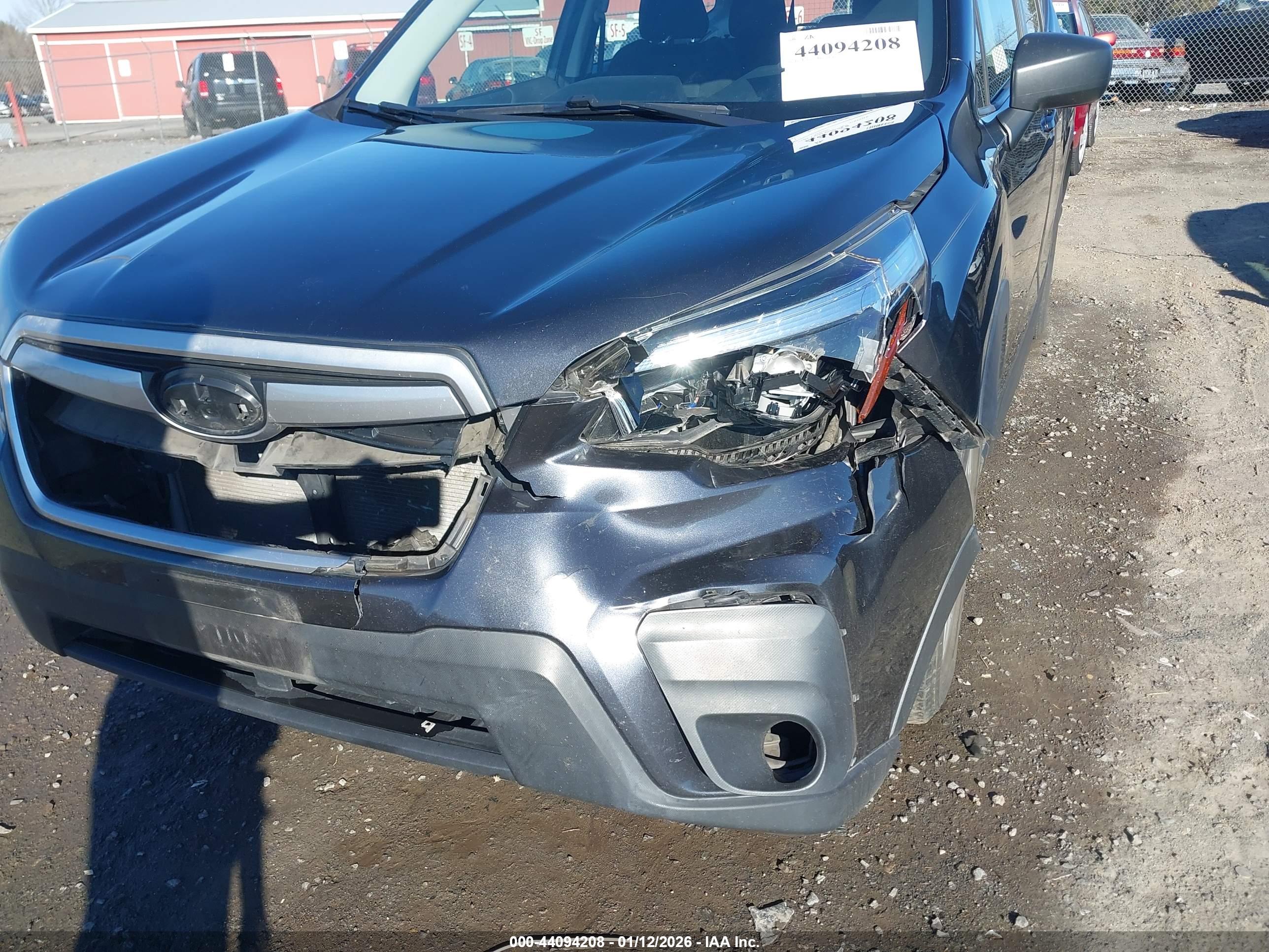 SUBARU FORESTER image 6