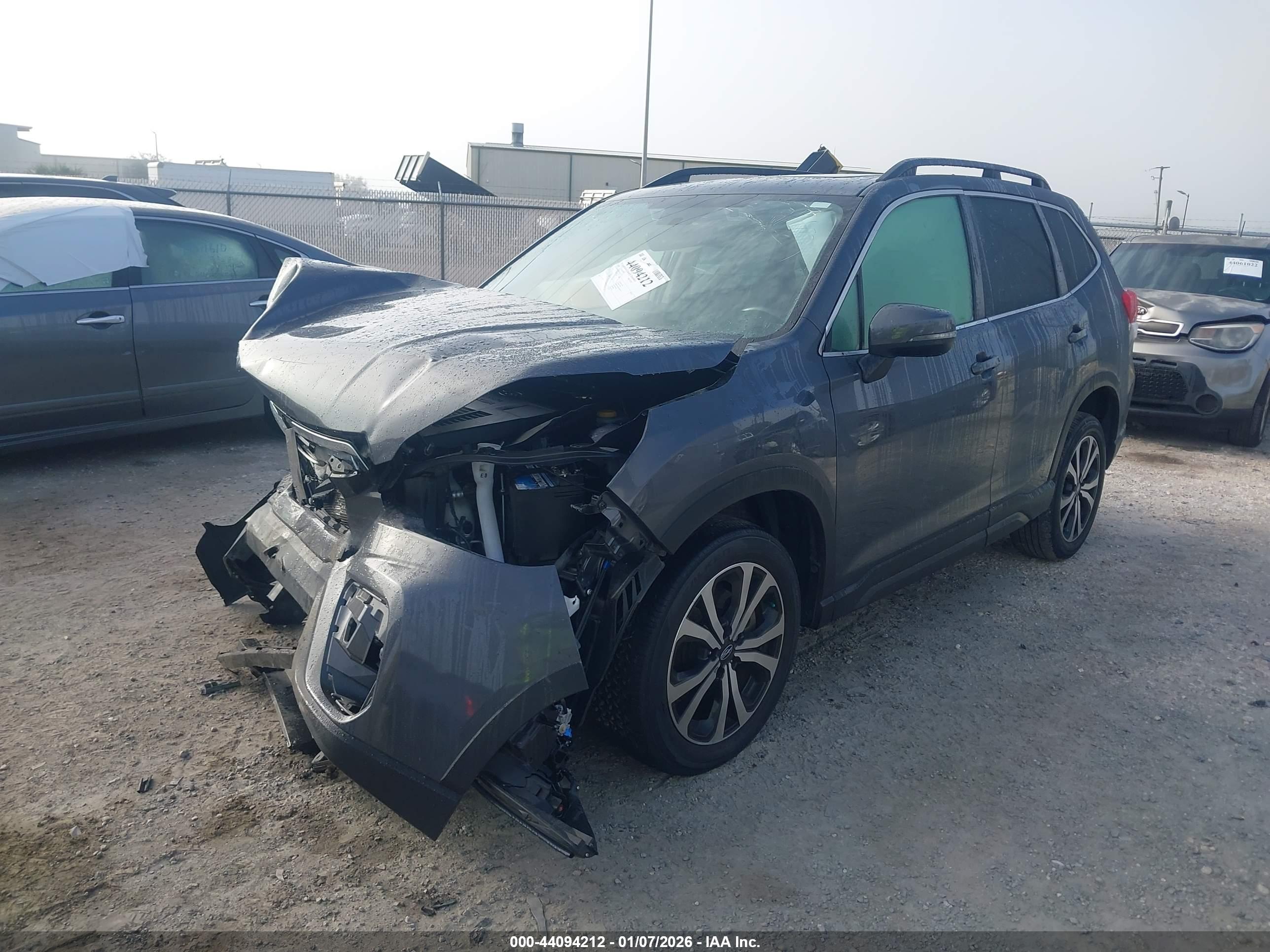 SUBARU FORESTER image 2
