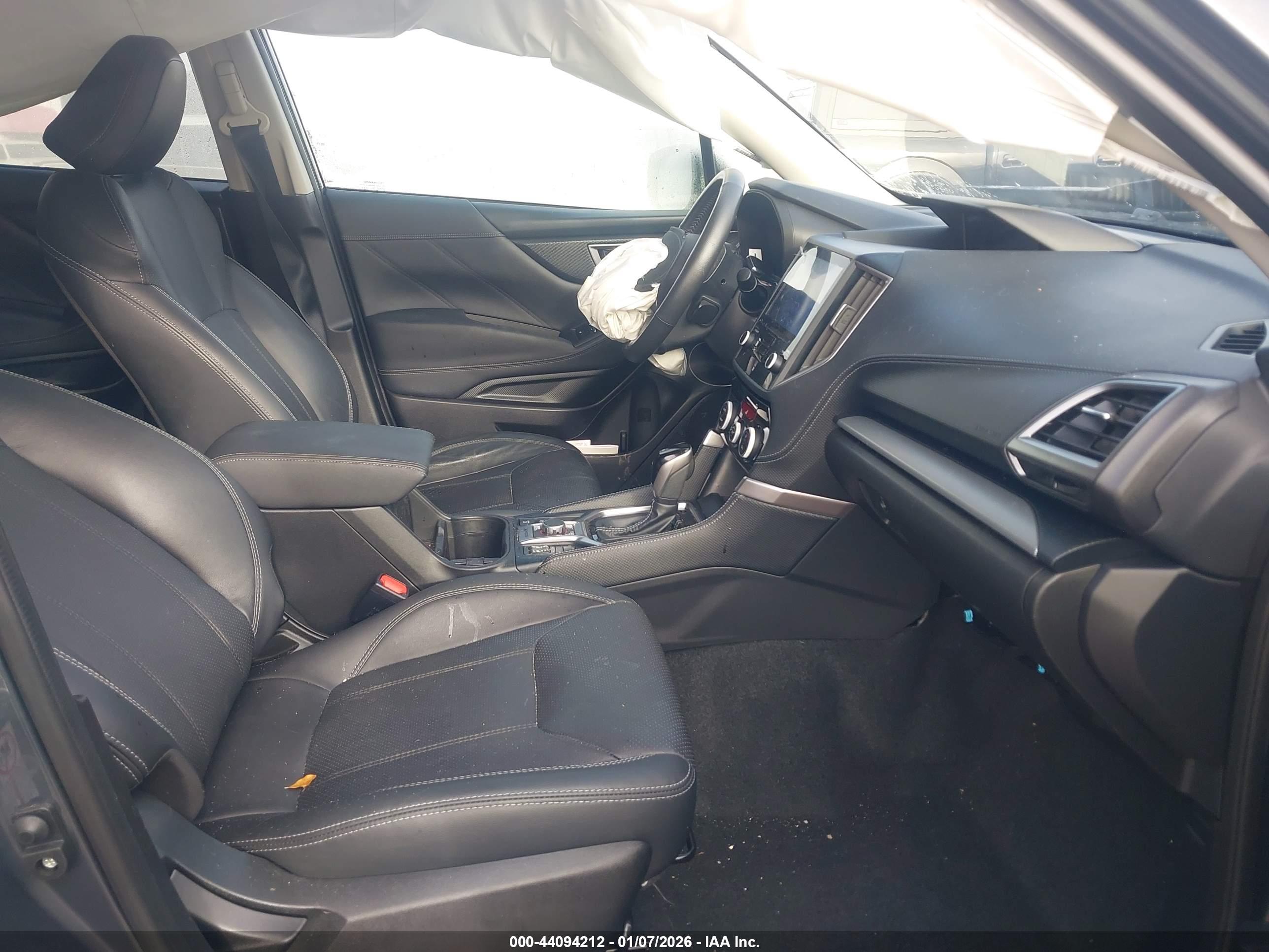 SUBARU FORESTER image 5