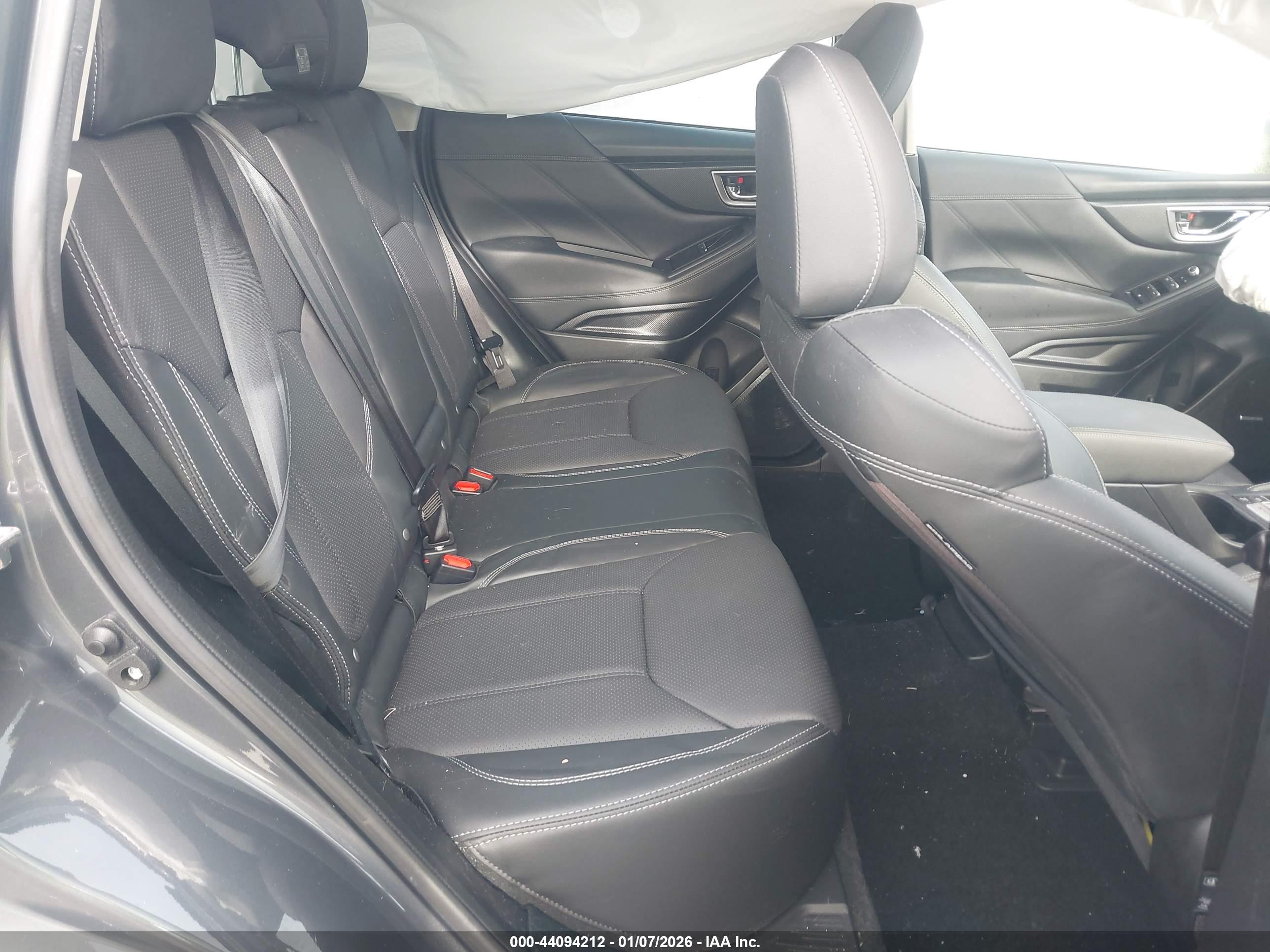 SUBARU FORESTER image 8