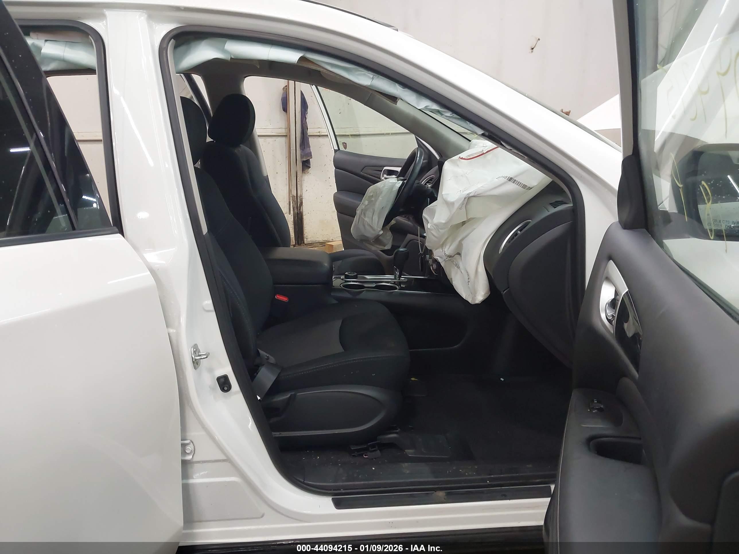 NISSAN PATHFINDER image 5