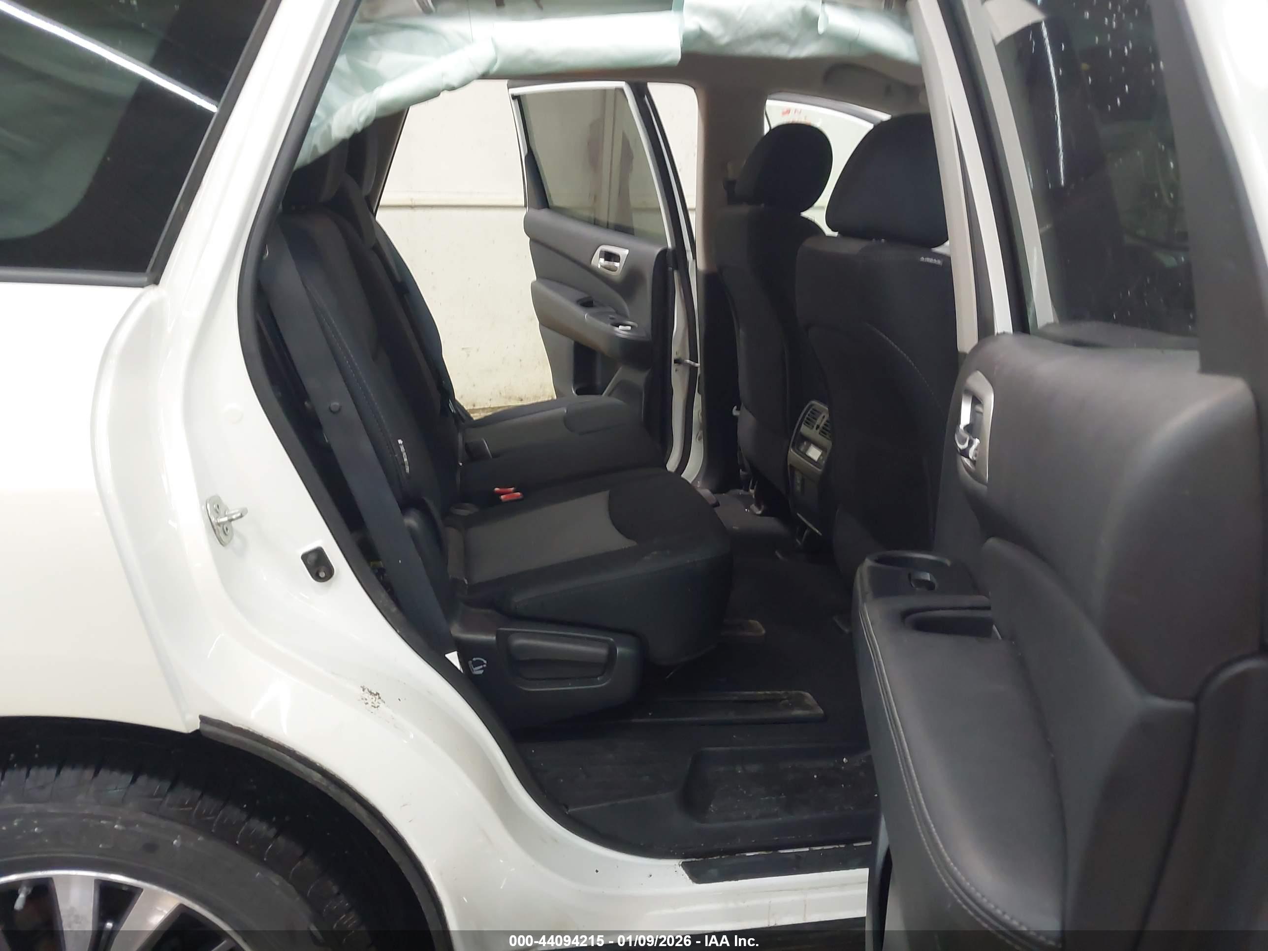 NISSAN PATHFINDER image 8