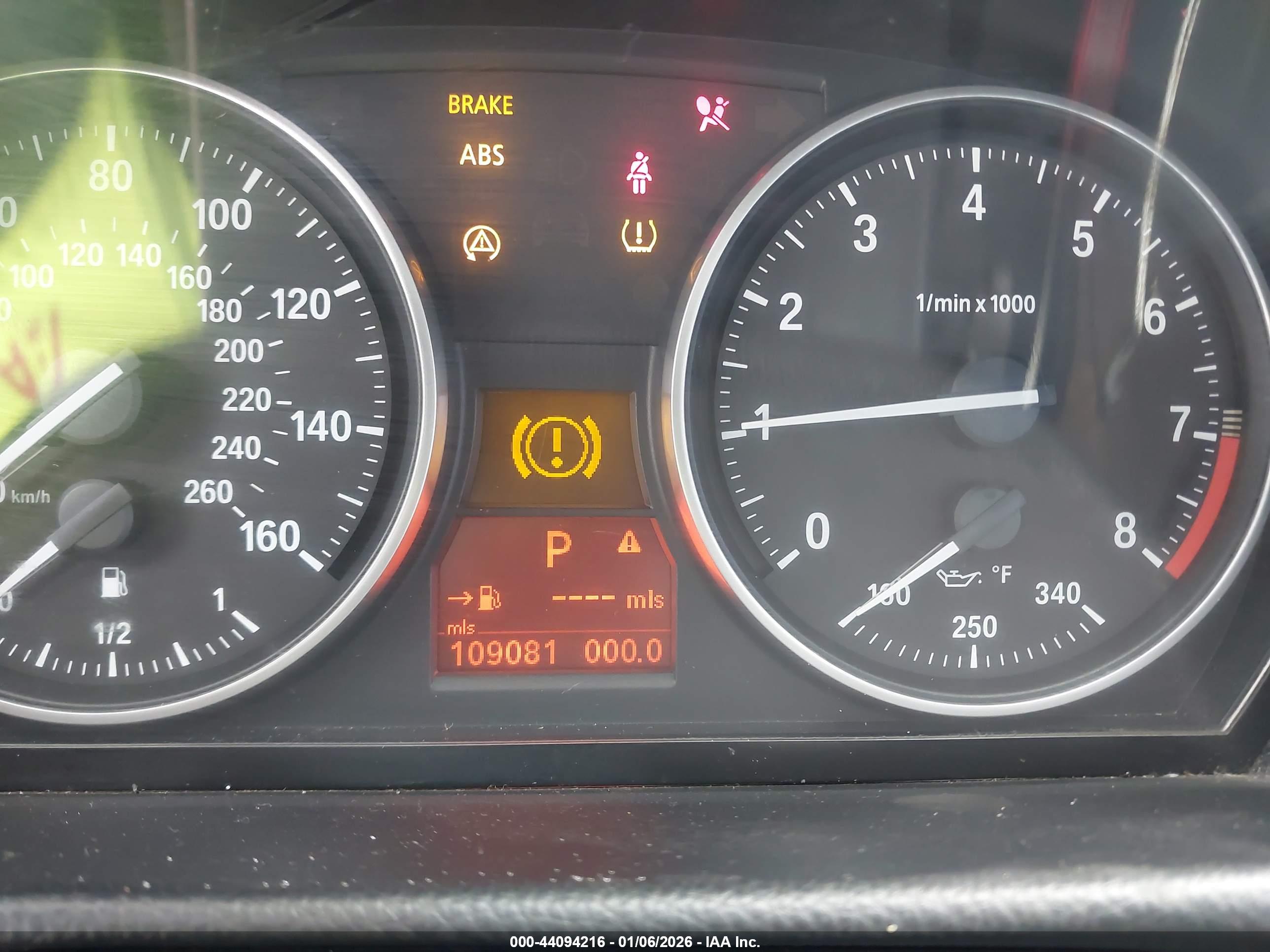 BMW 335I image 7
