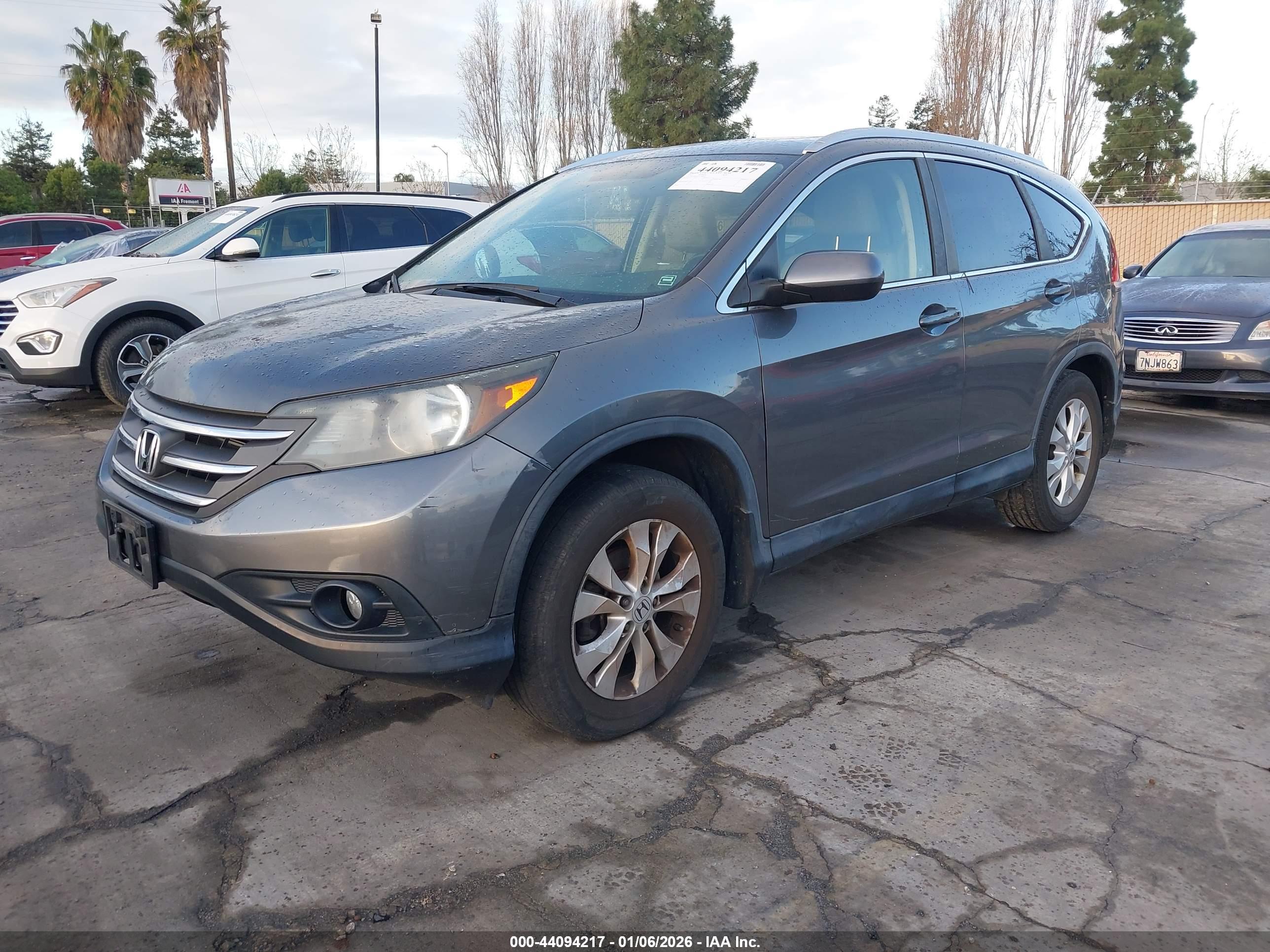 HONDA CR-V image 2