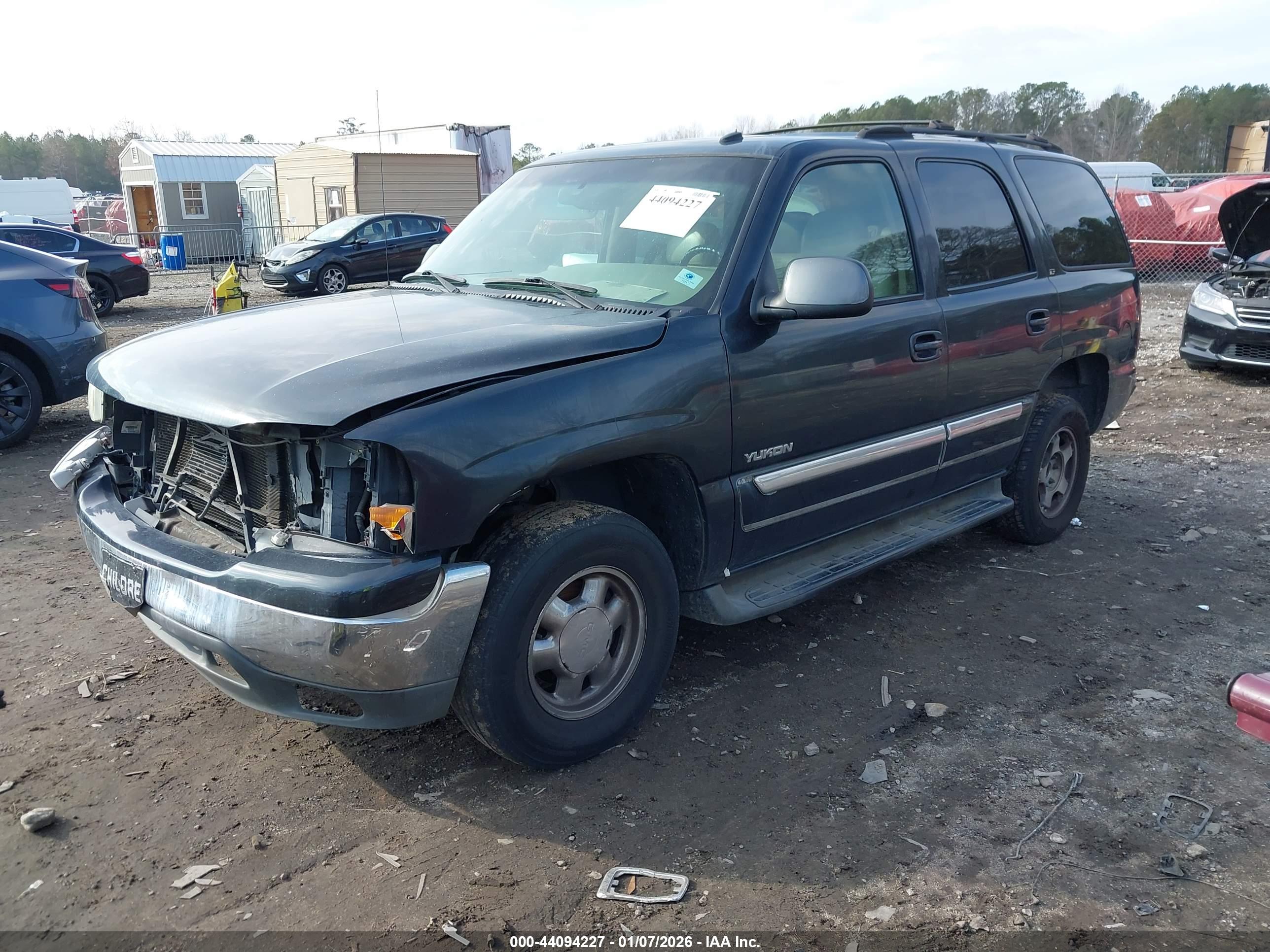 GMC YUKON image 2