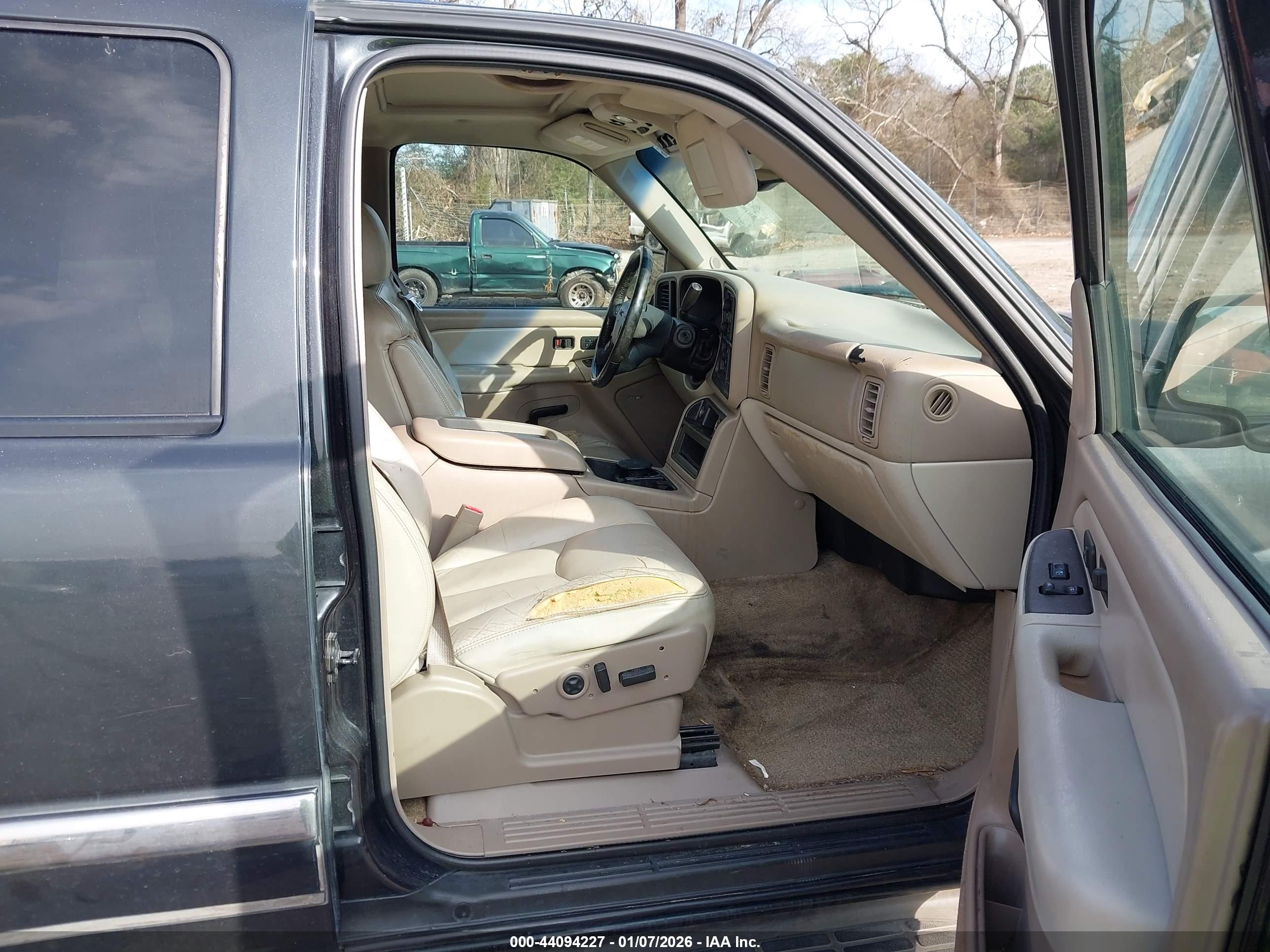 GMC YUKON image 5