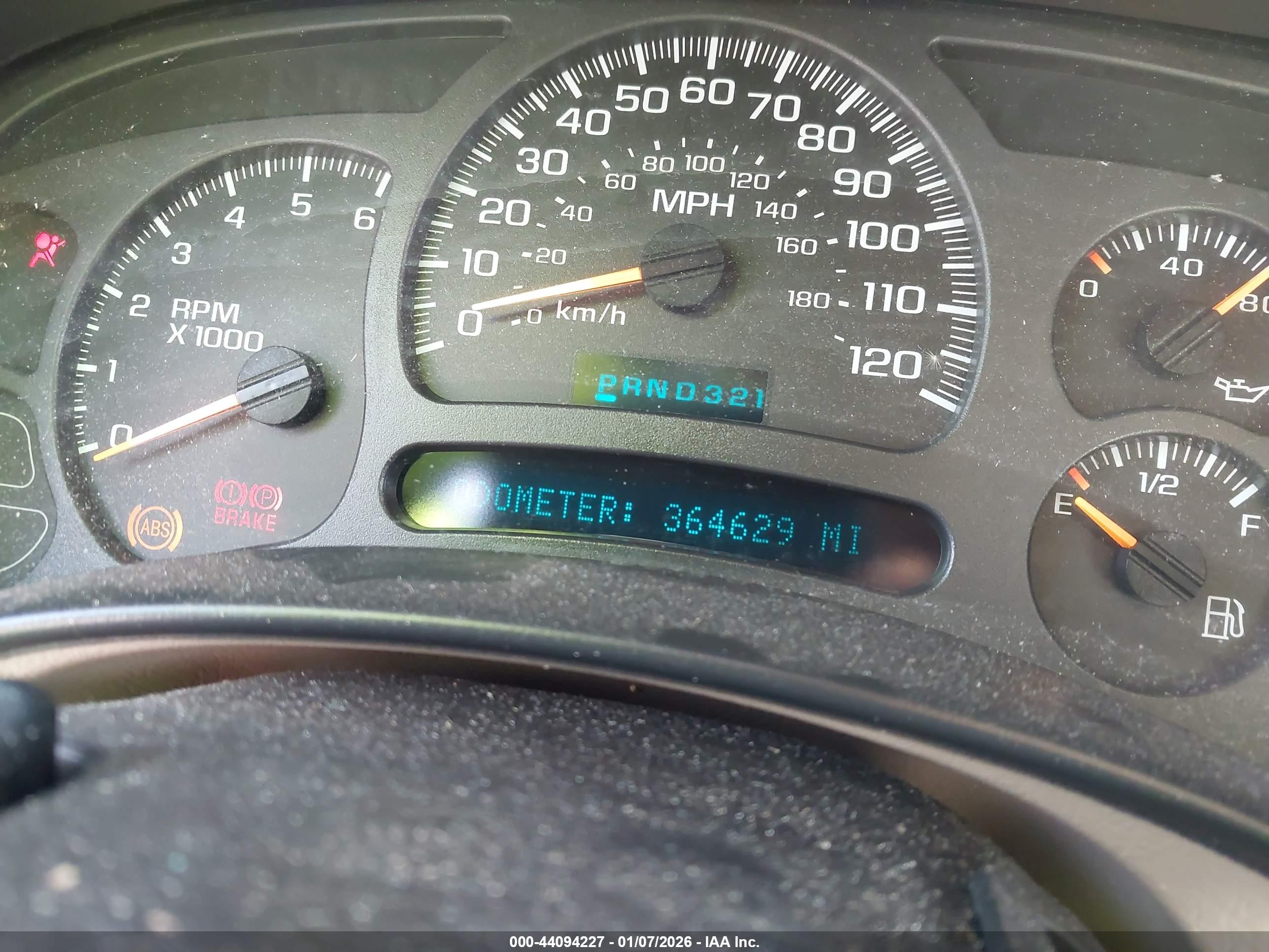 GMC YUKON image 7