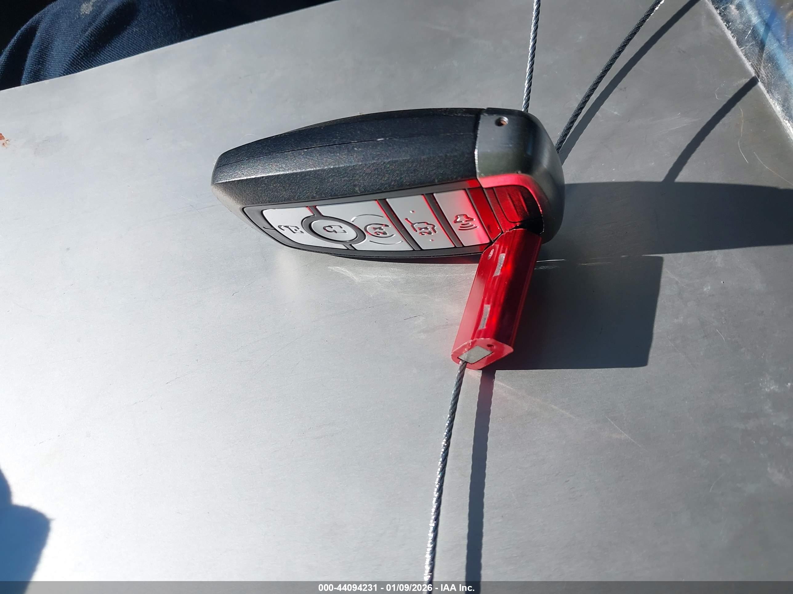 FORD EXPLORER image 11
