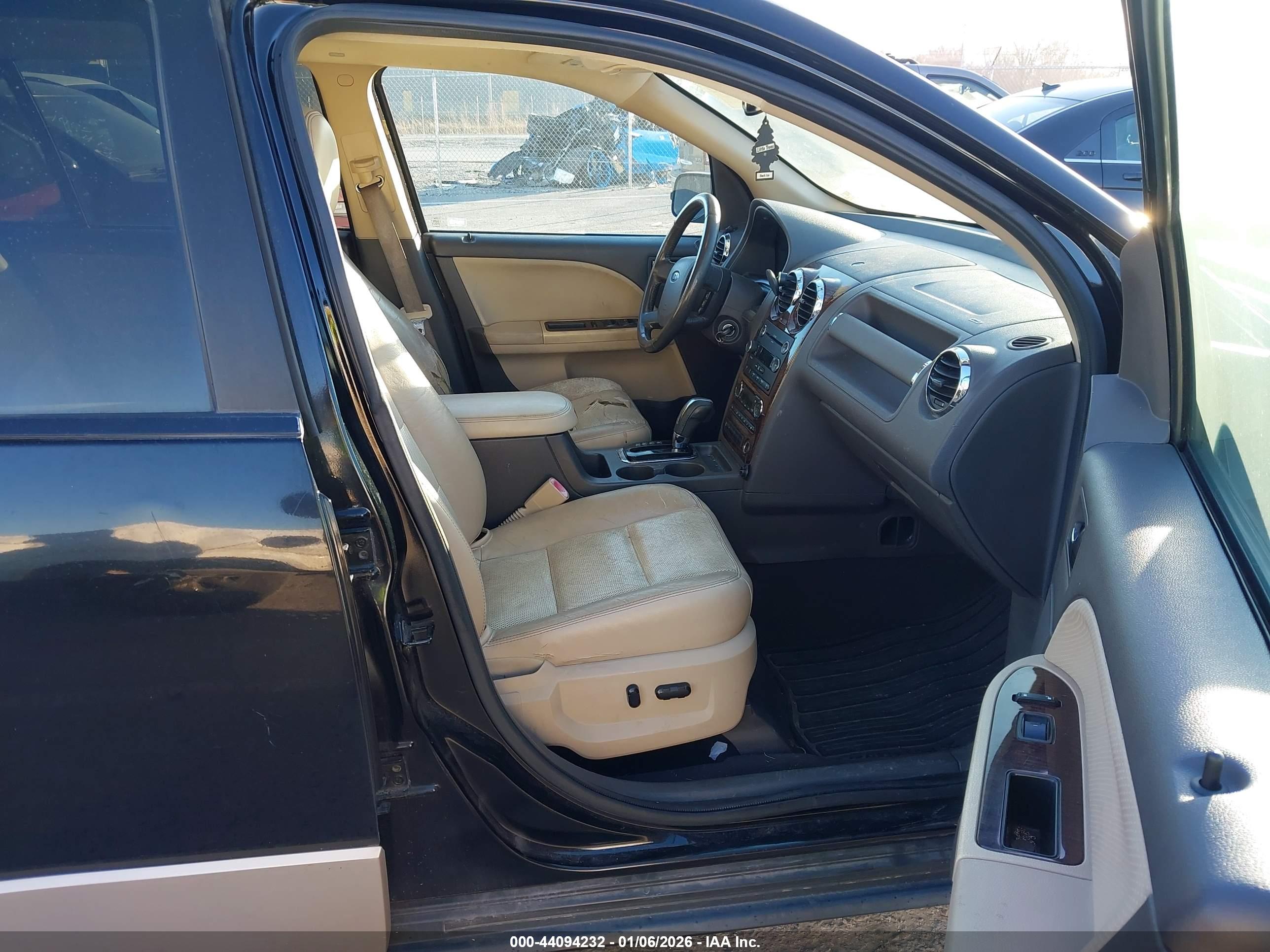 FORD TAURUS image 5