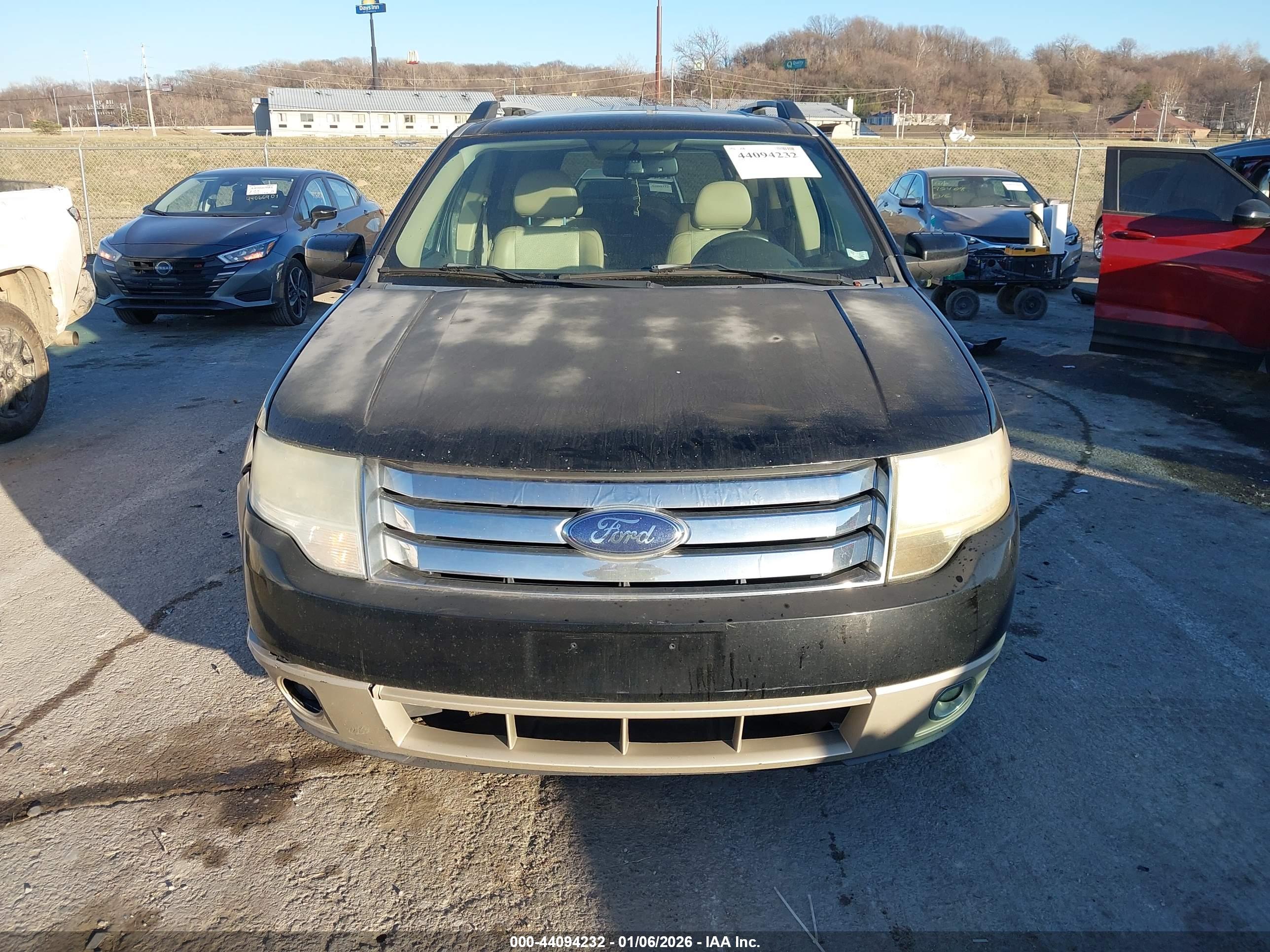 FORD TAURUS image 6