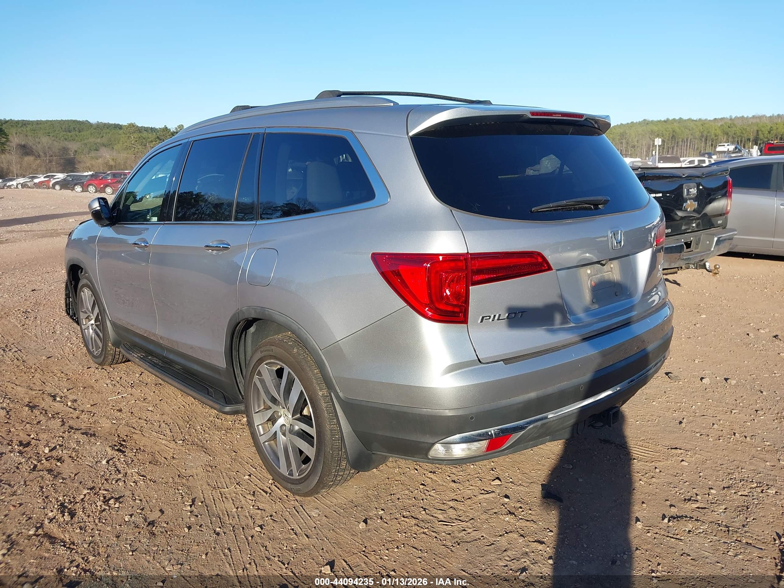 HONDA PILOT image 3