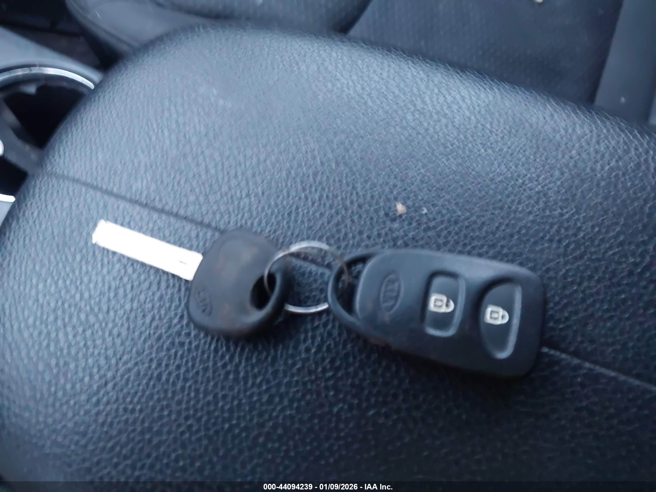 KIA SORENTO image 11