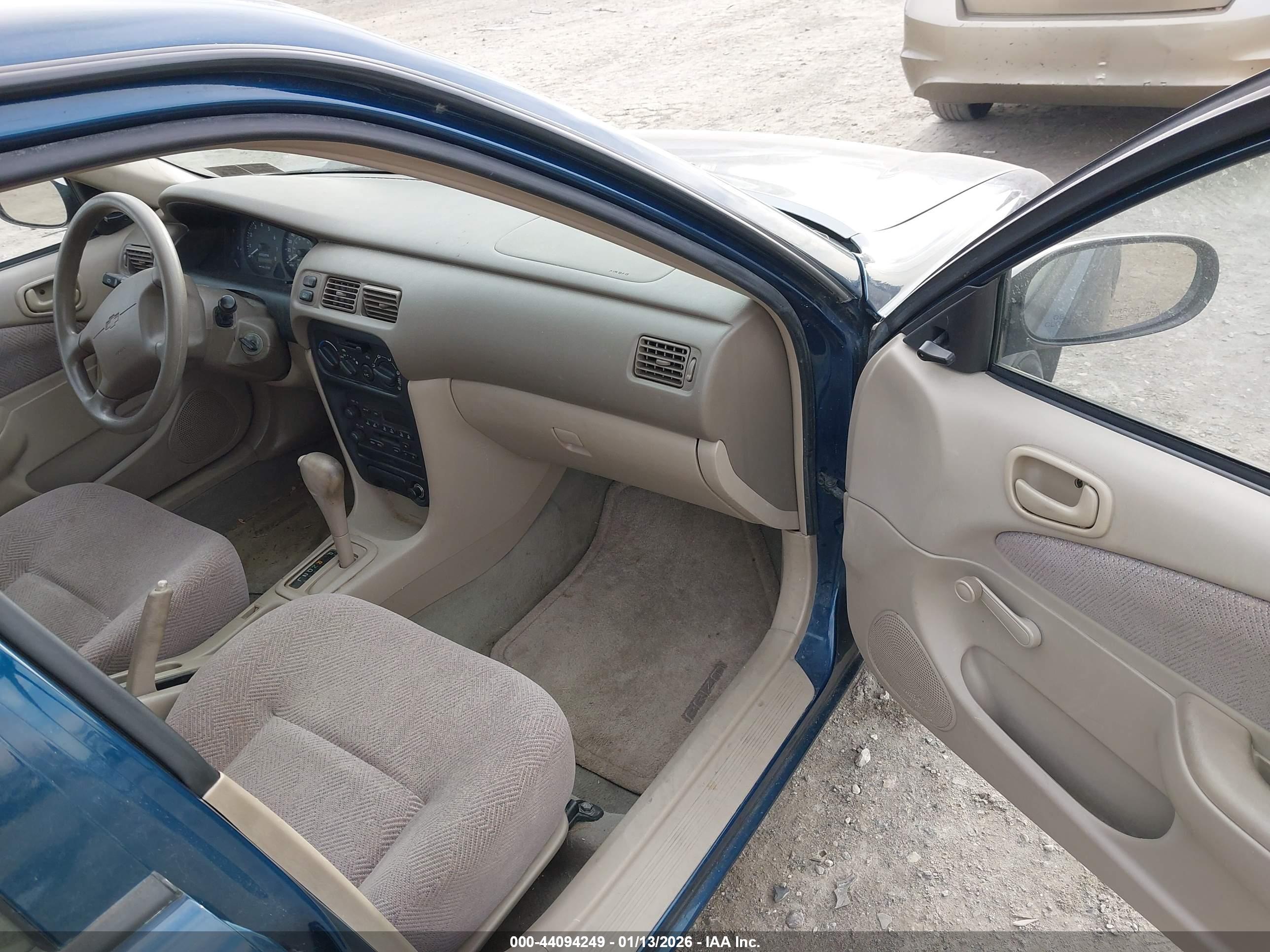 CHEVROLET PRIZM image 5
