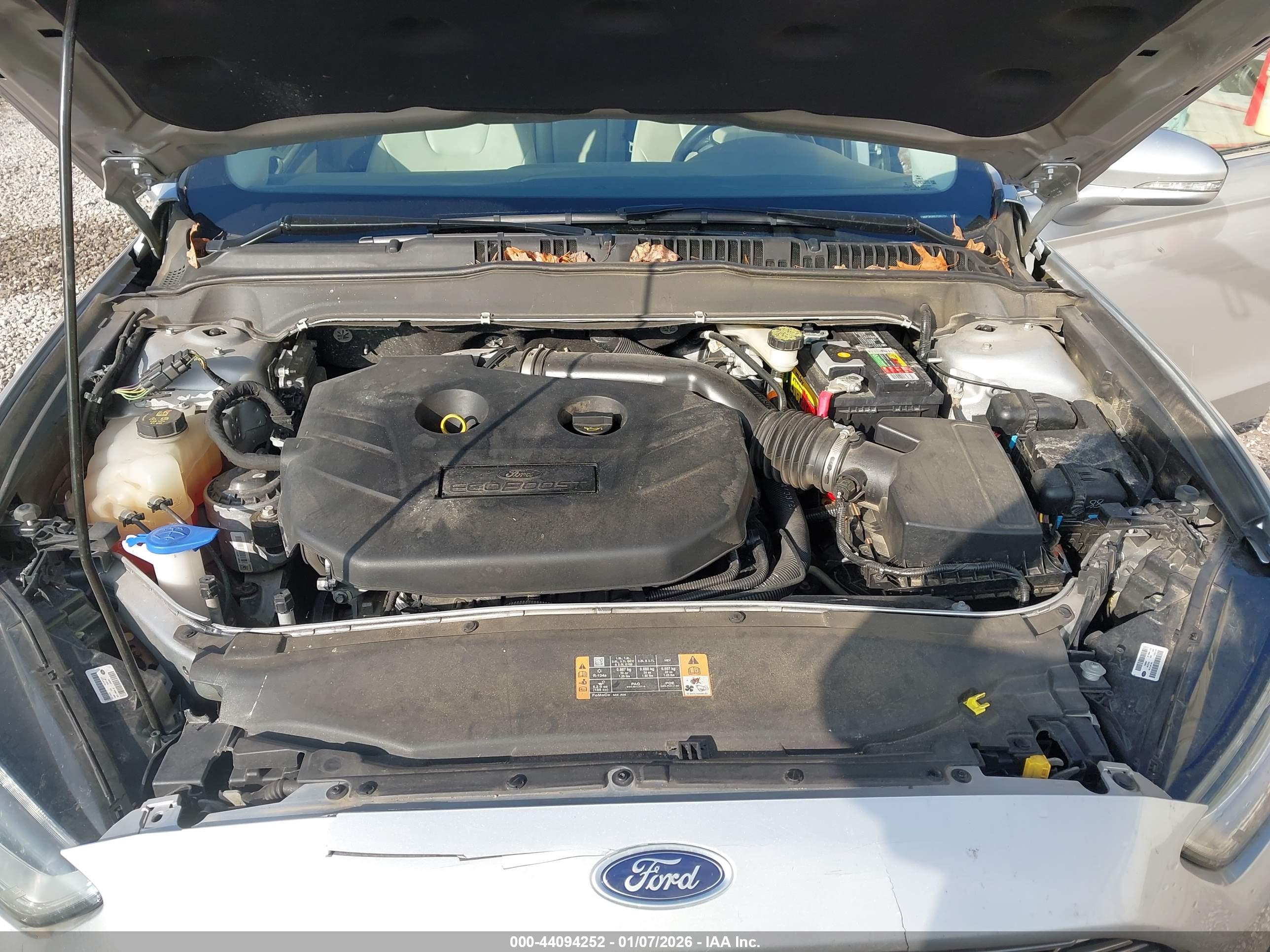 FORD FUSION image 10