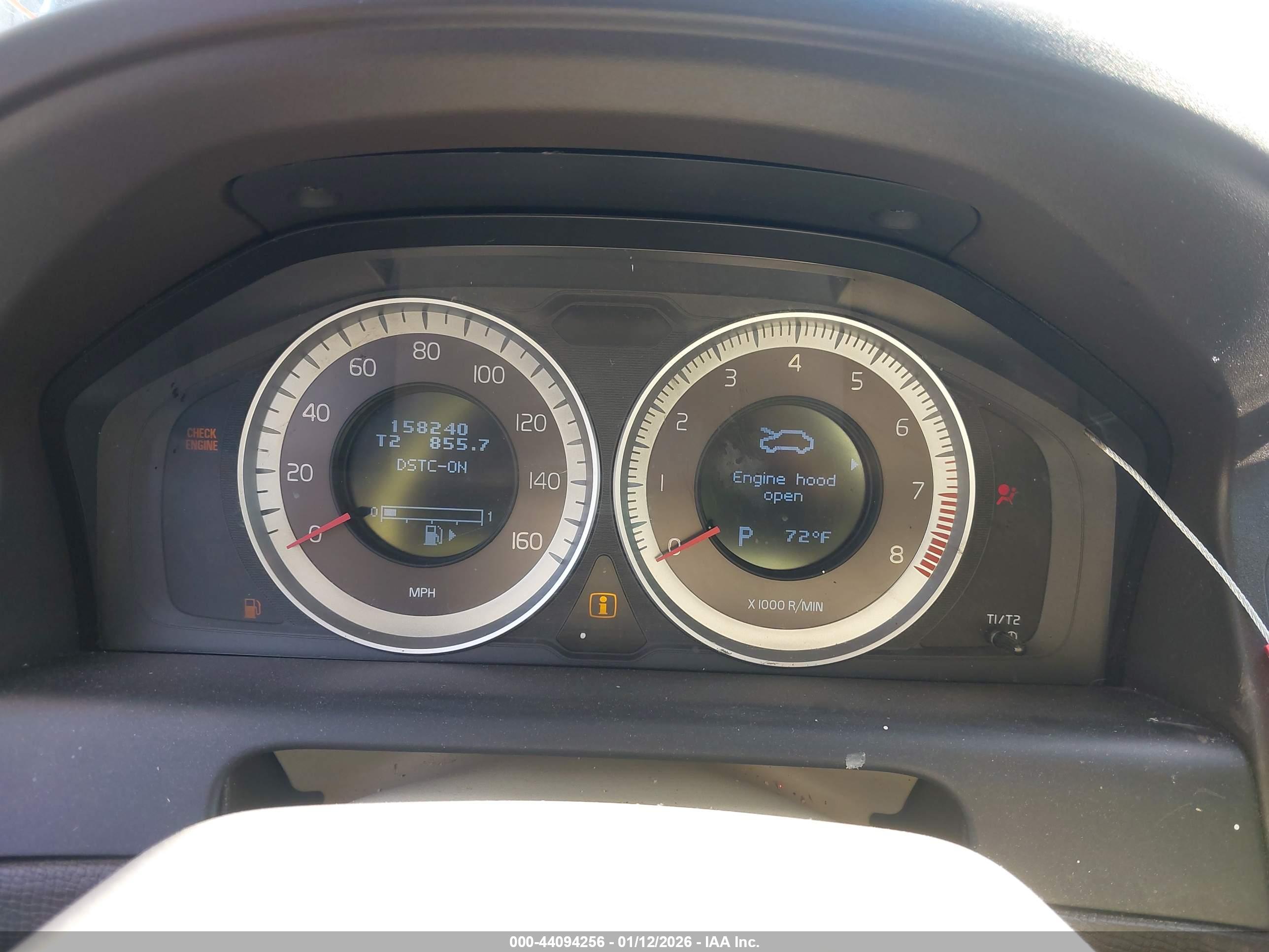 VOLVO XC60 image 7