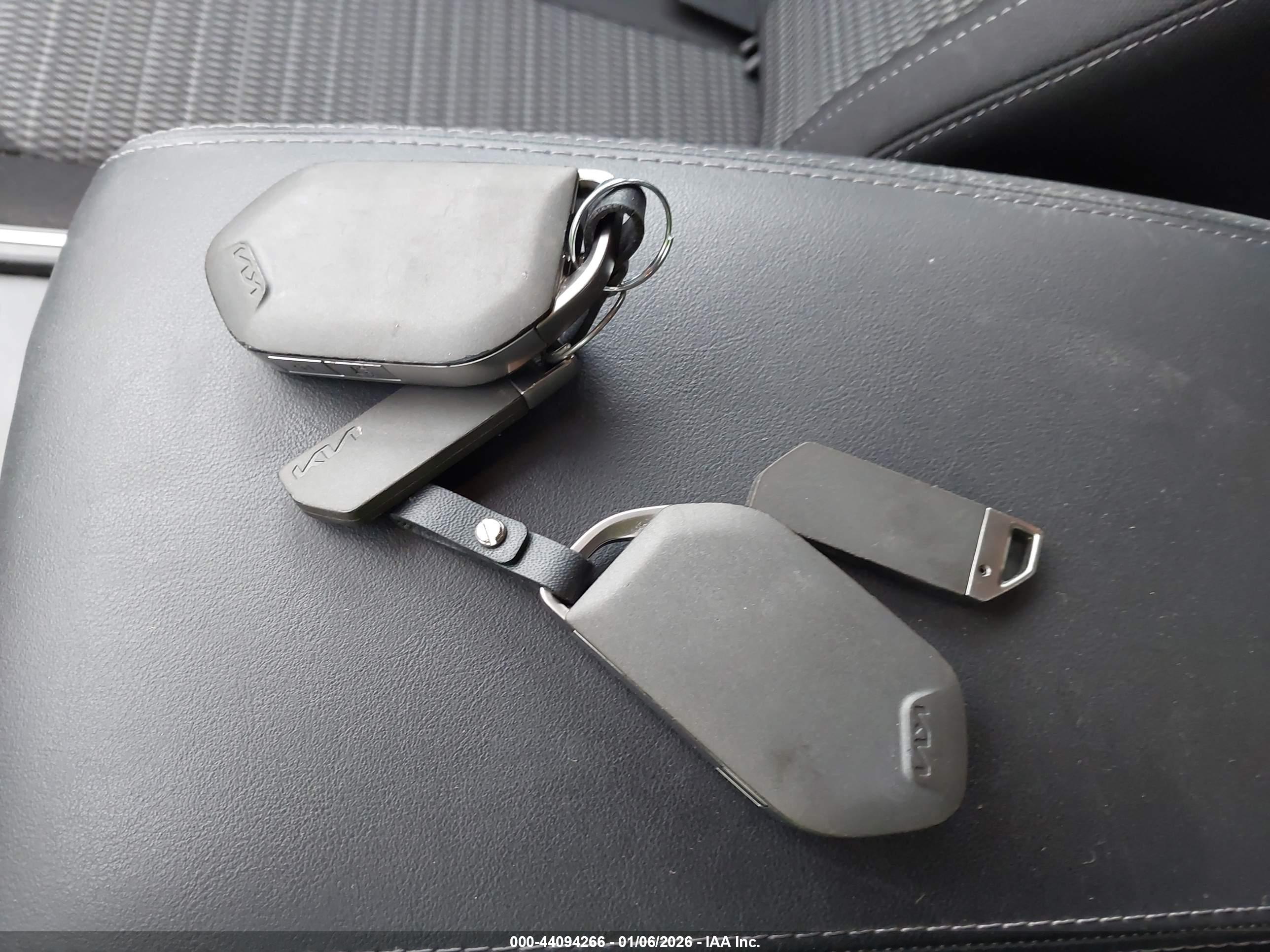 KIA SORENTO image 11