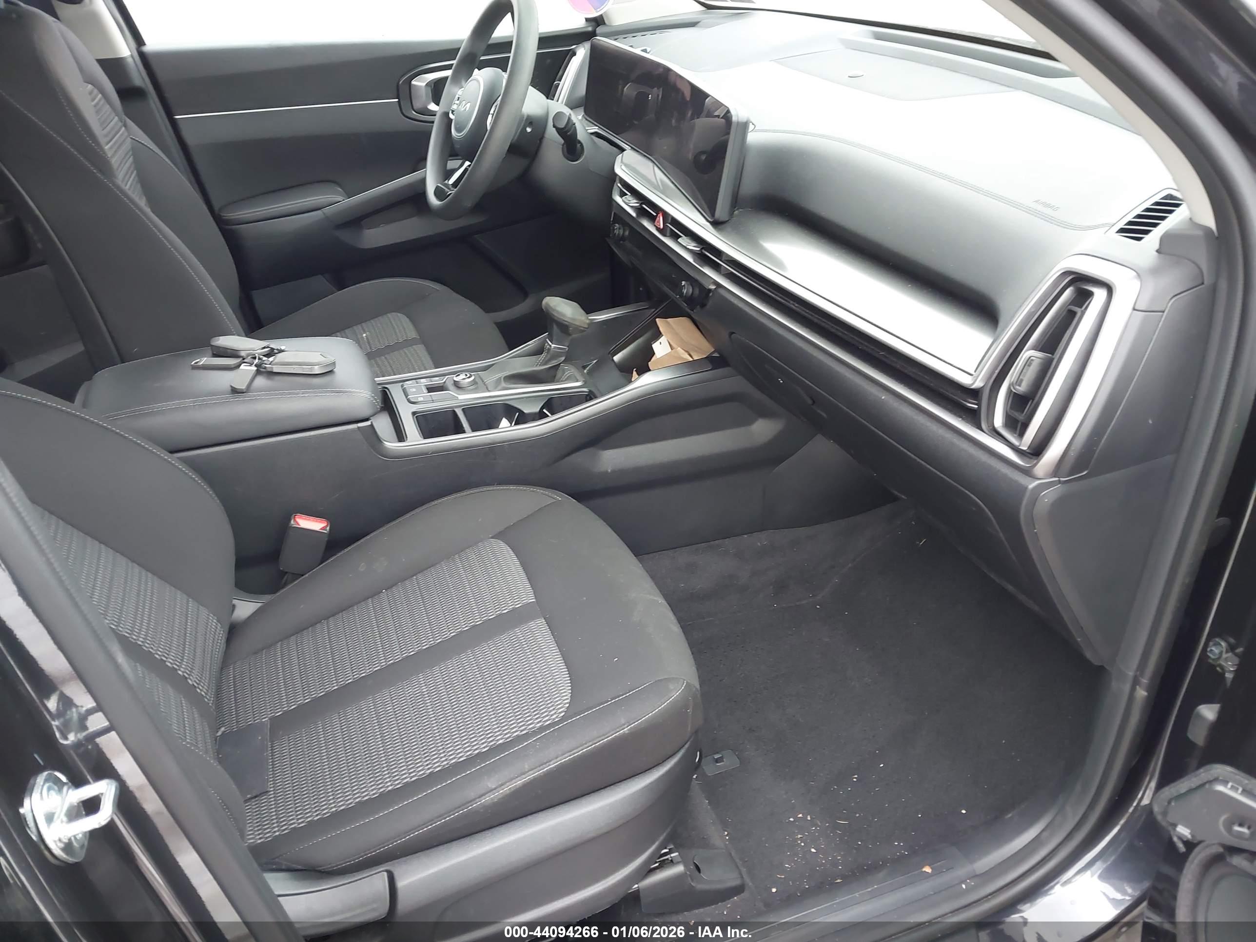 KIA SORENTO image 5