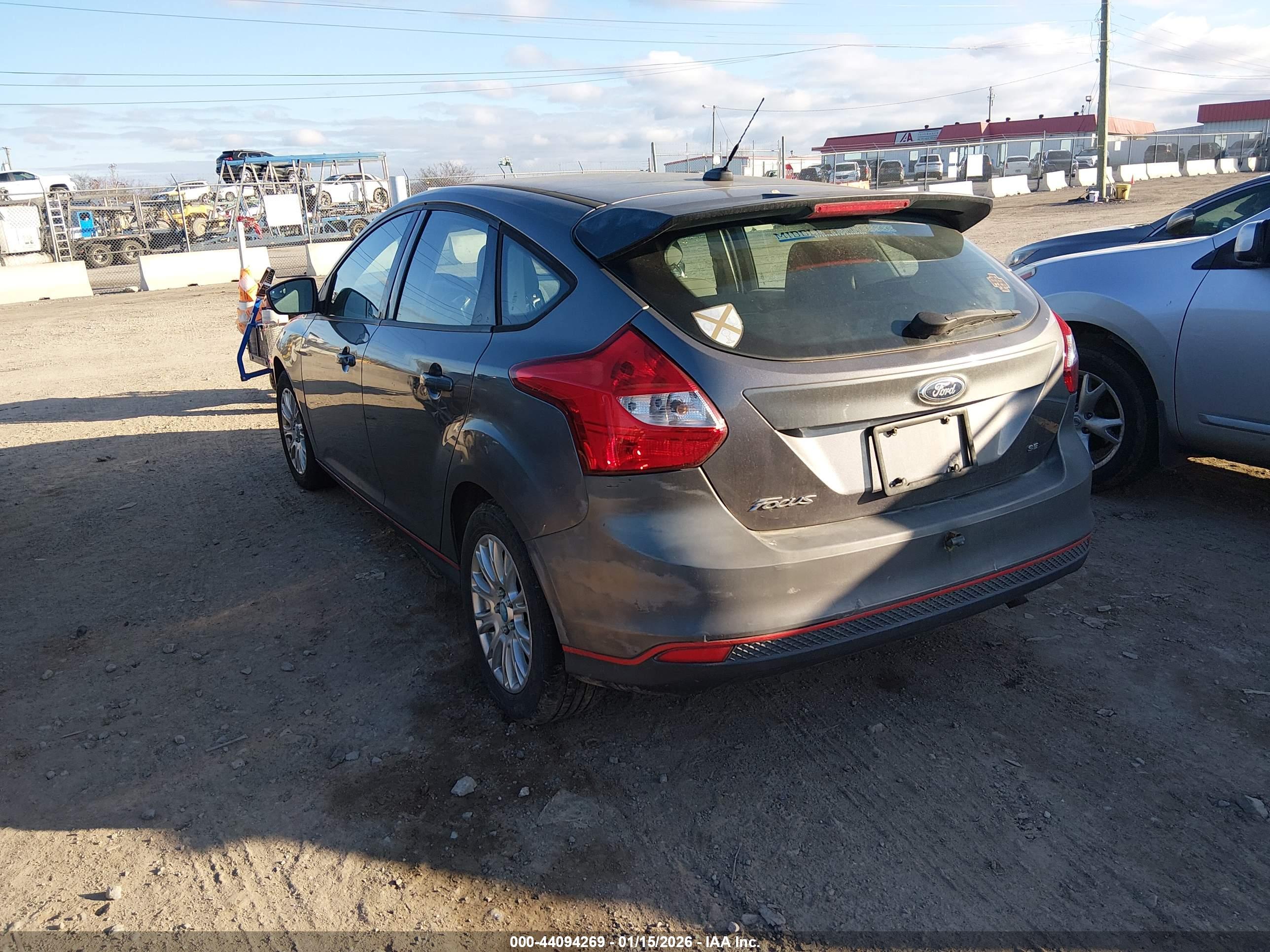 FORD FOCUS image 3