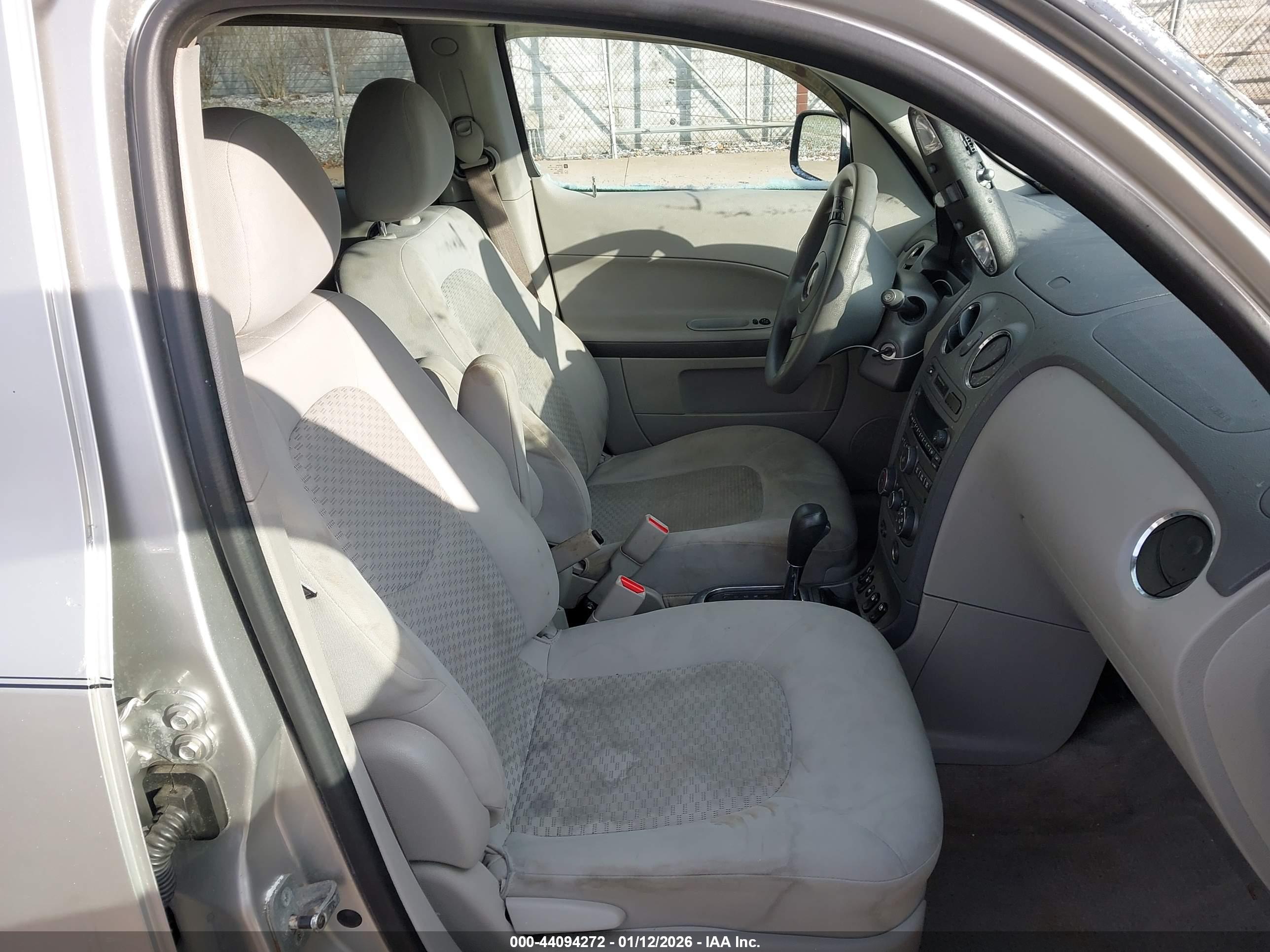 CHEVROLET HHR image 5