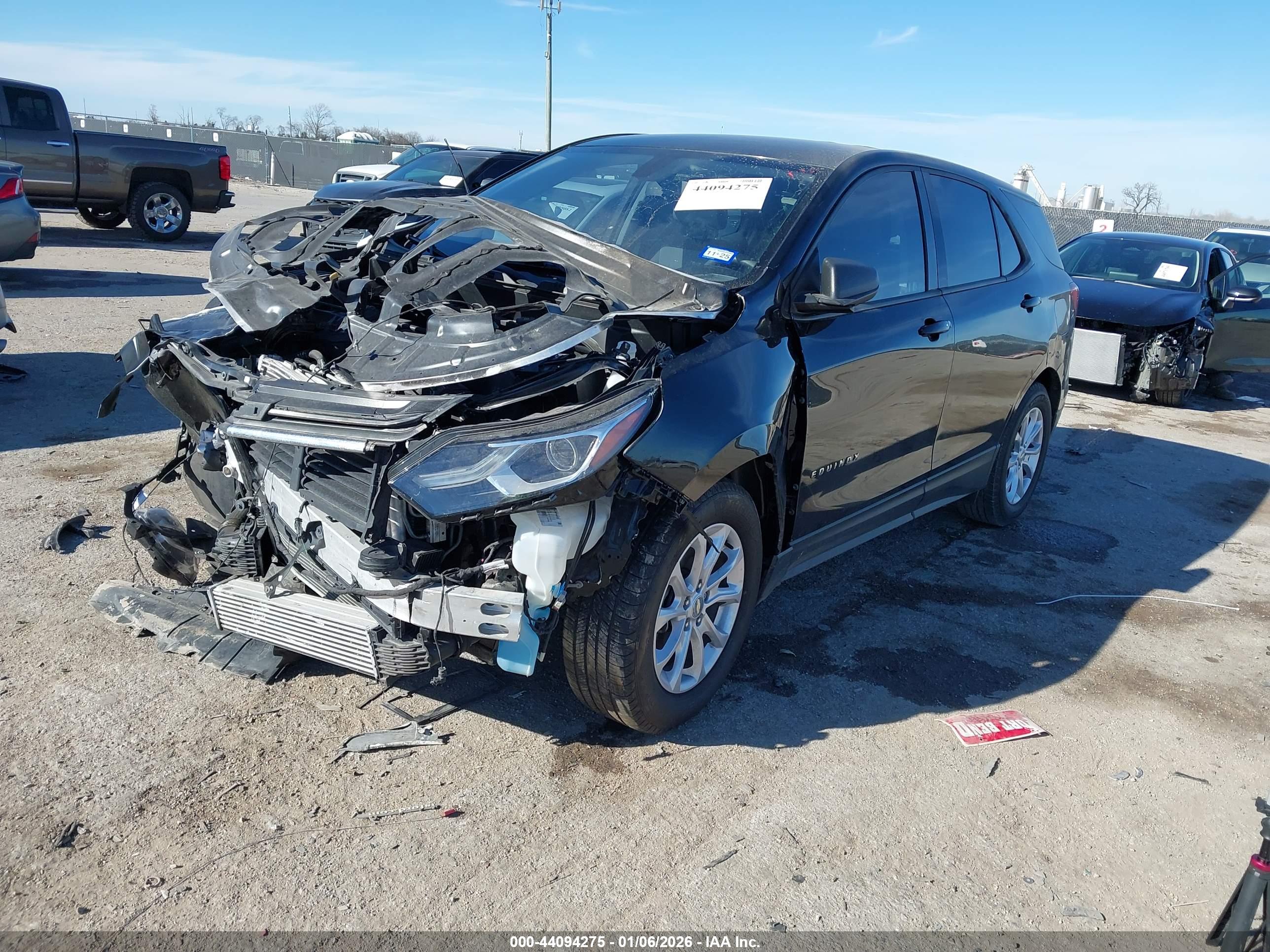 CHEVROLET EQUINOX image 2