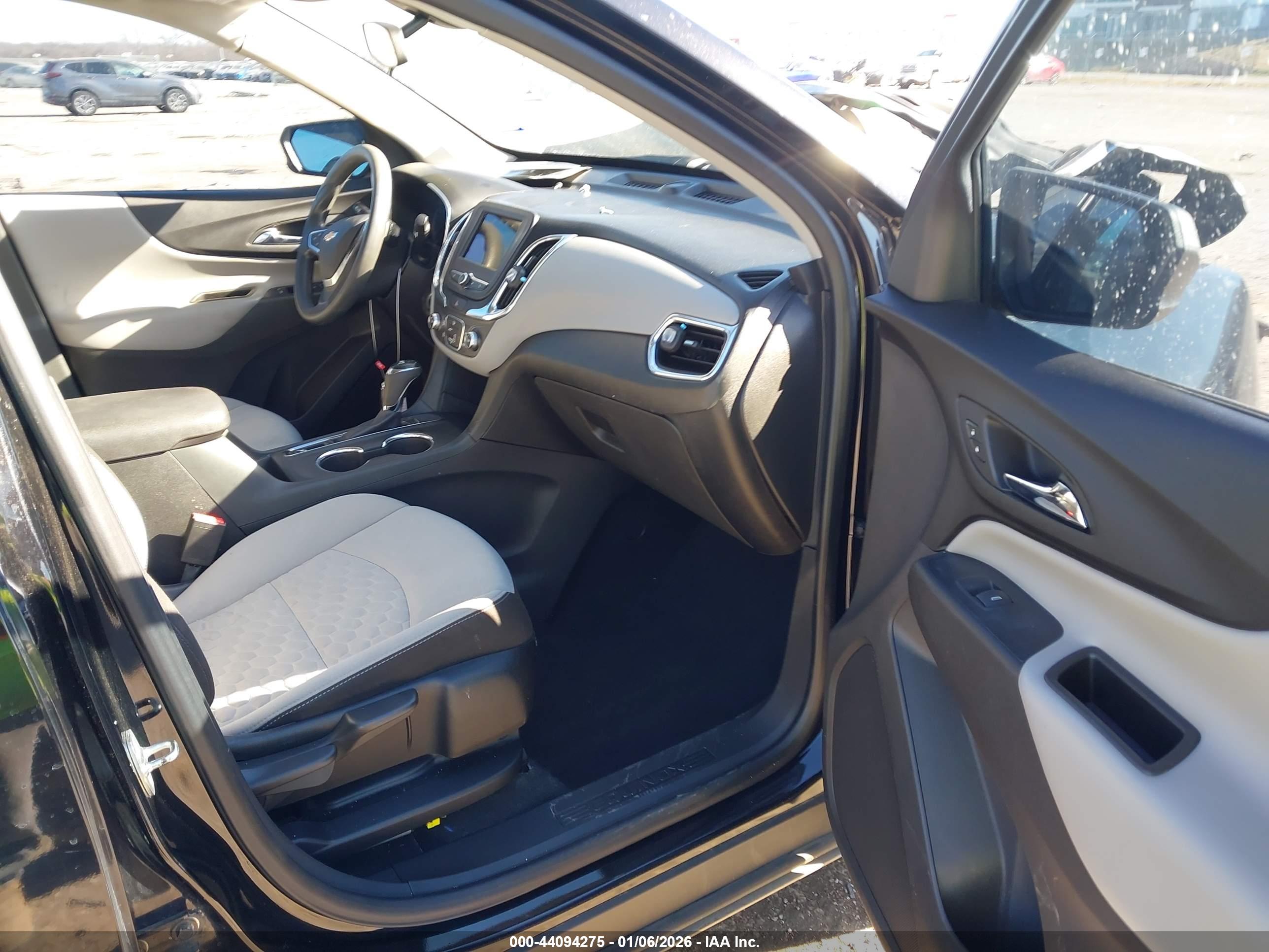 CHEVROLET EQUINOX image 5
