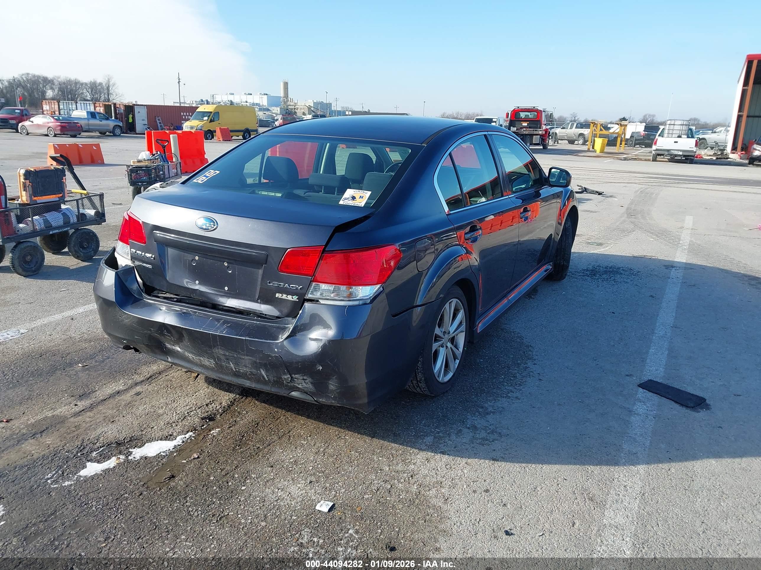 SUBARU LEGACY image 4