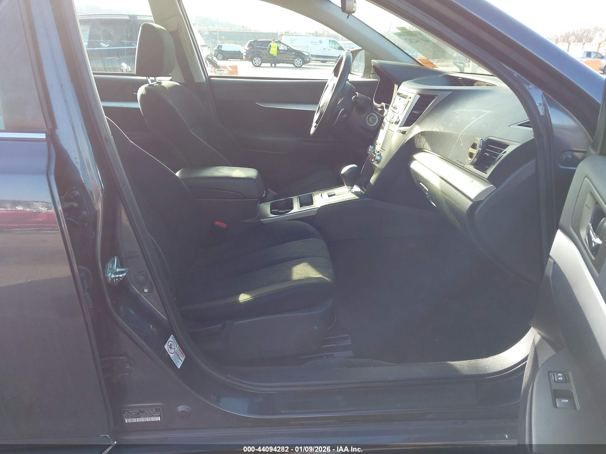 SUBARU LEGACY image 5