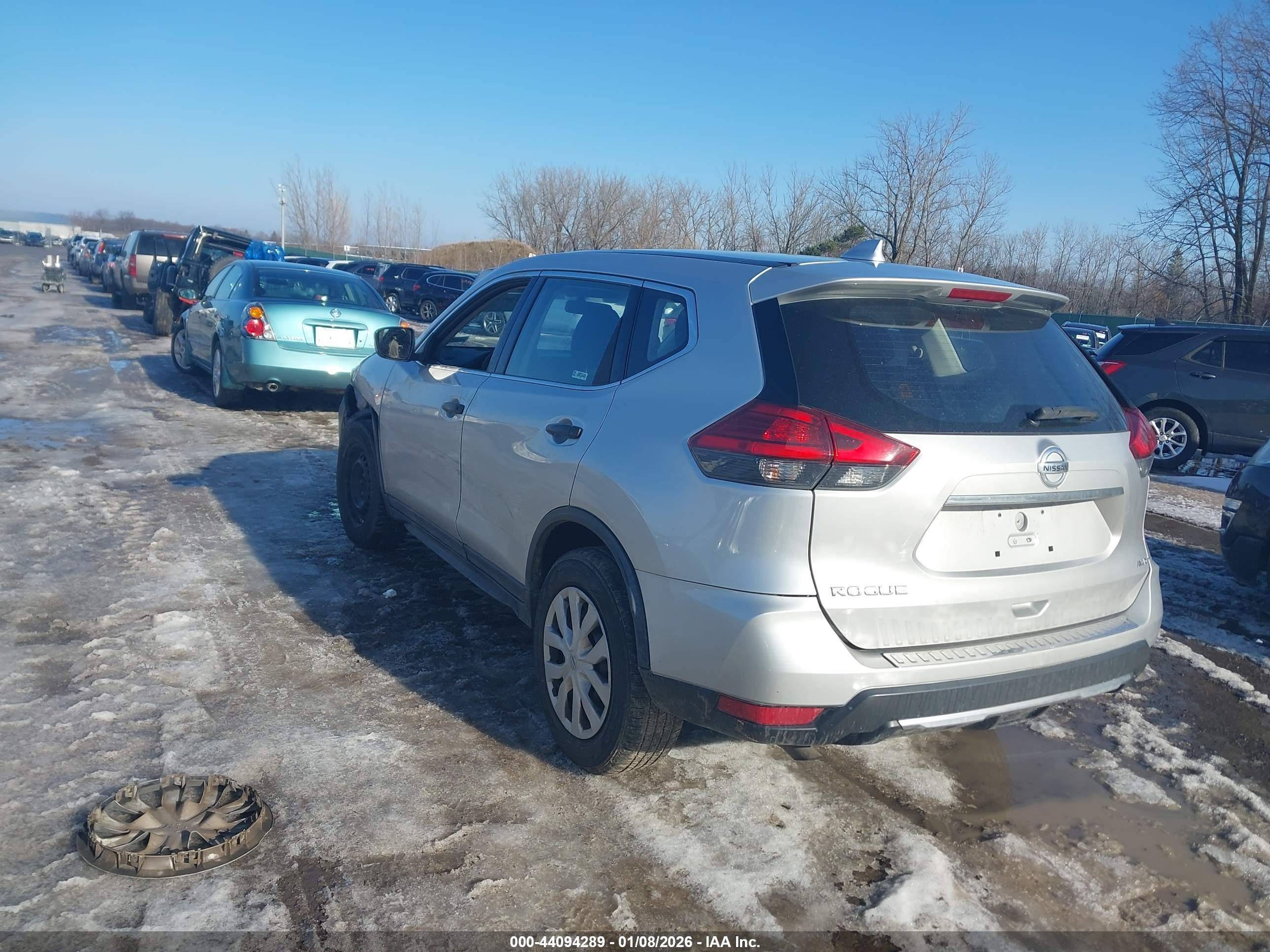 NISSAN ROGUE image 3