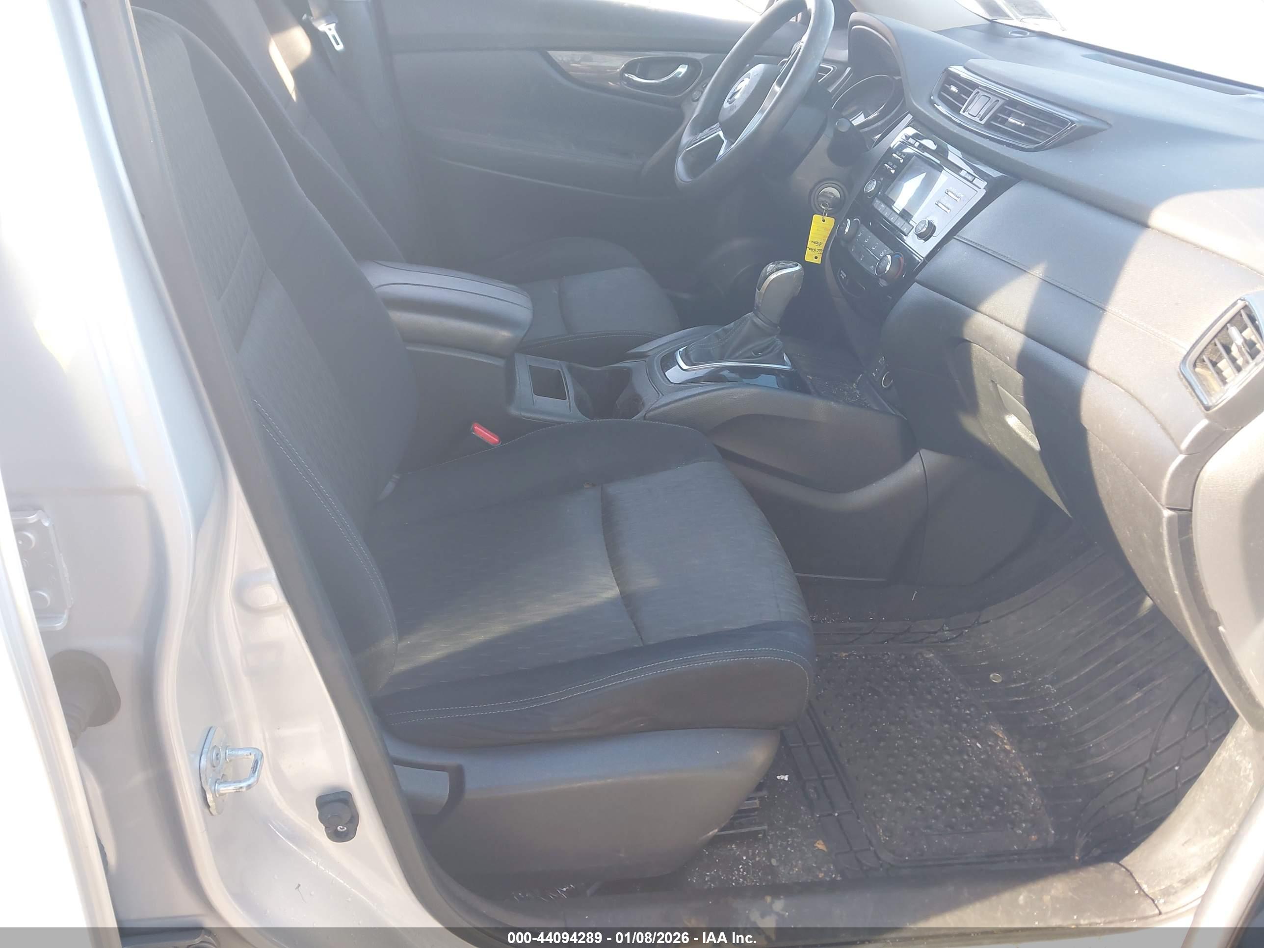 NISSAN ROGUE image 5