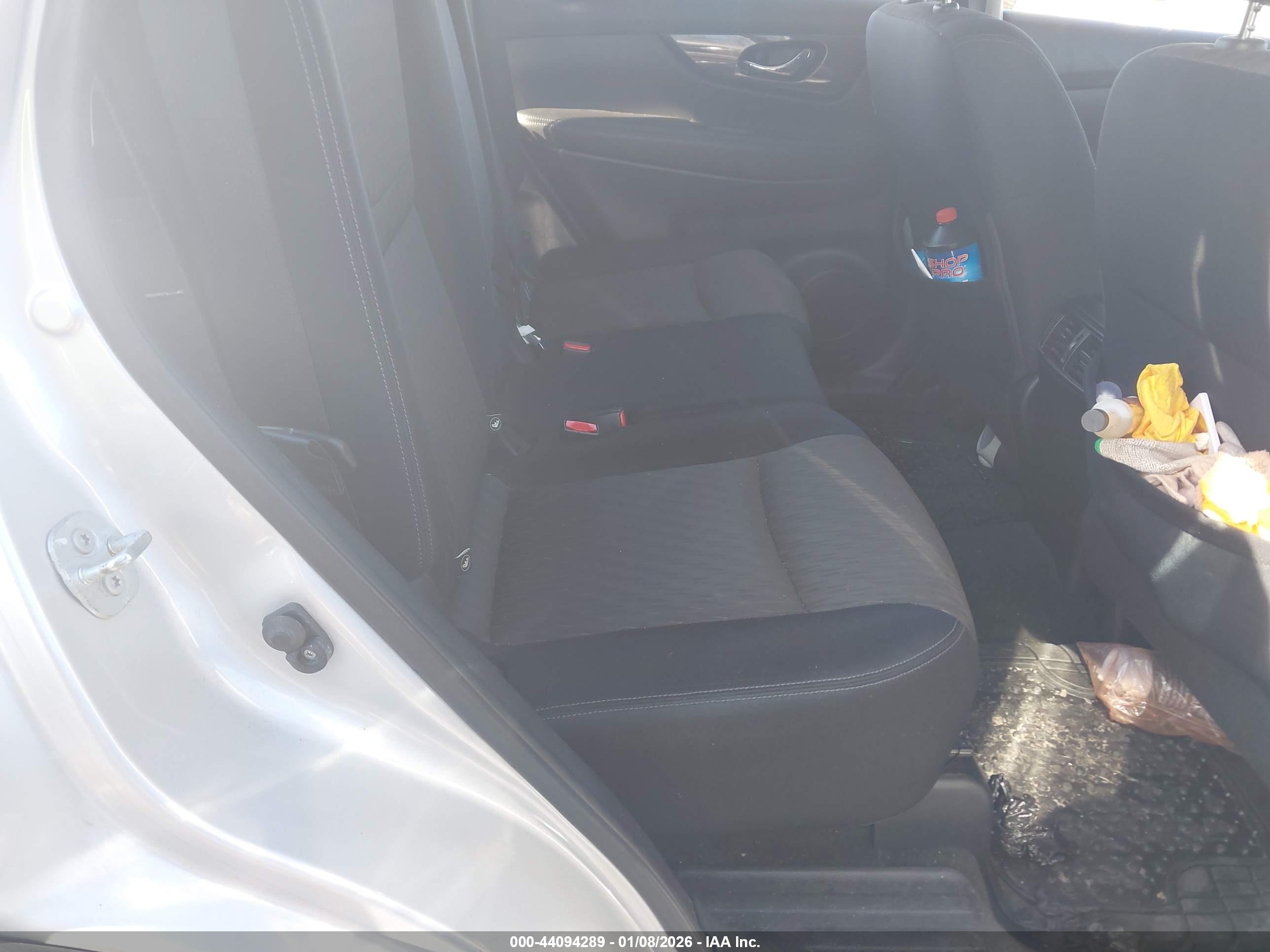 NISSAN ROGUE image 8