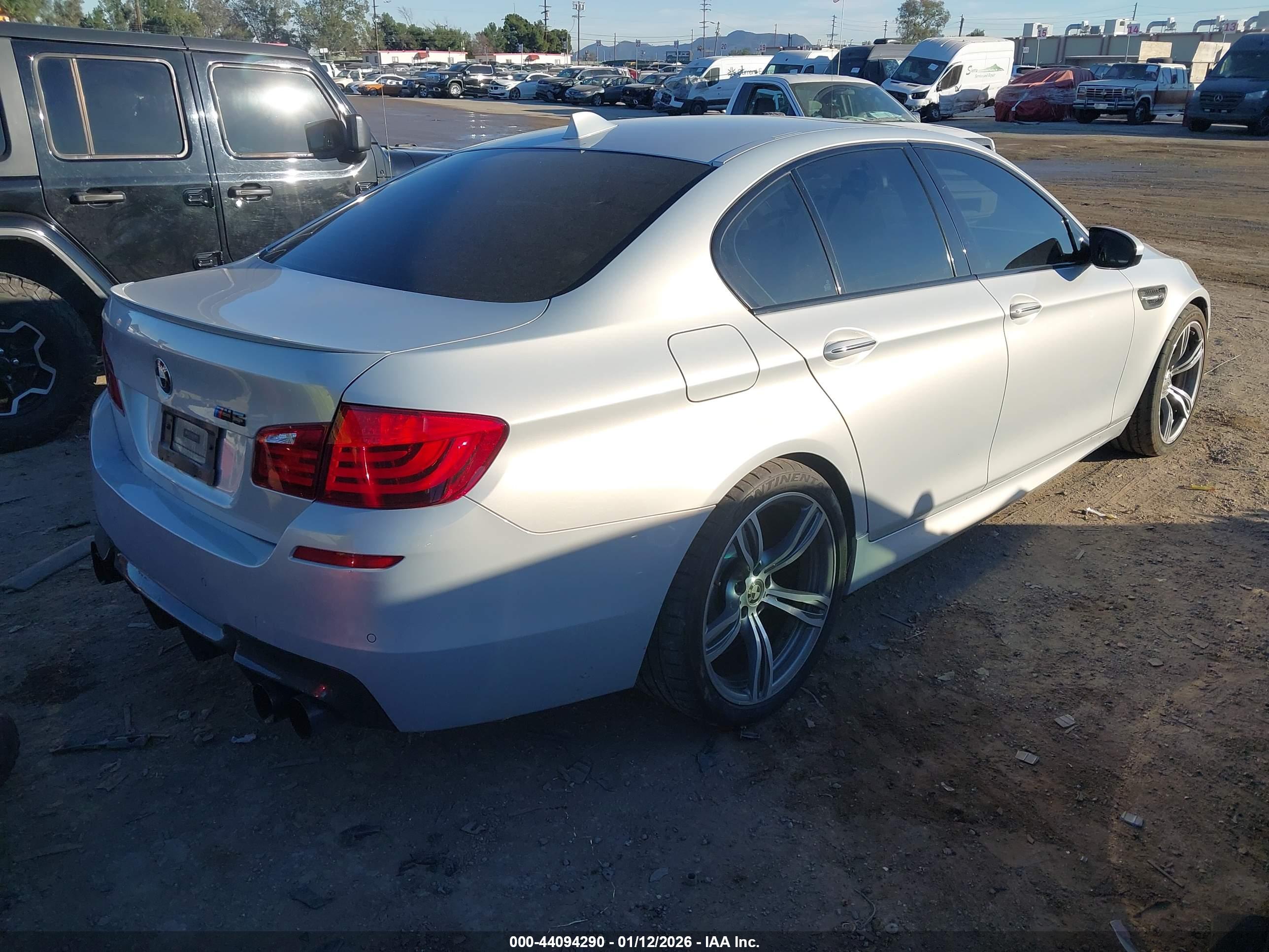BMW M5 image 4