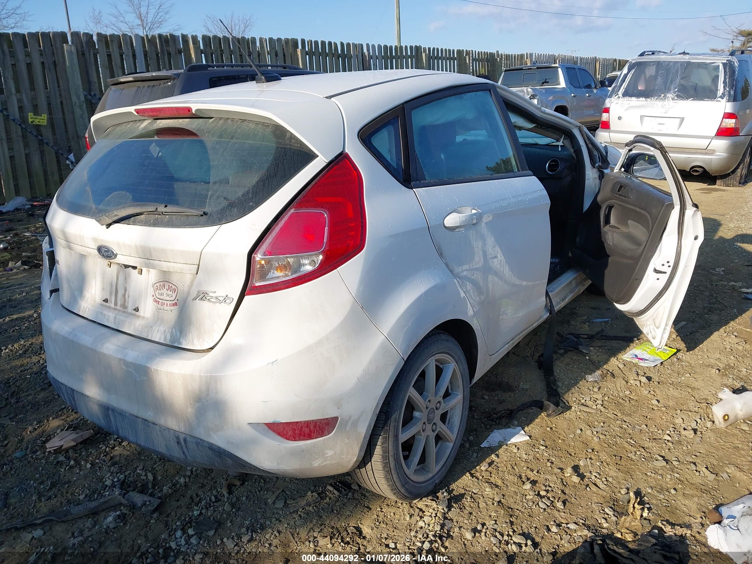 FORD FIESTA image 4